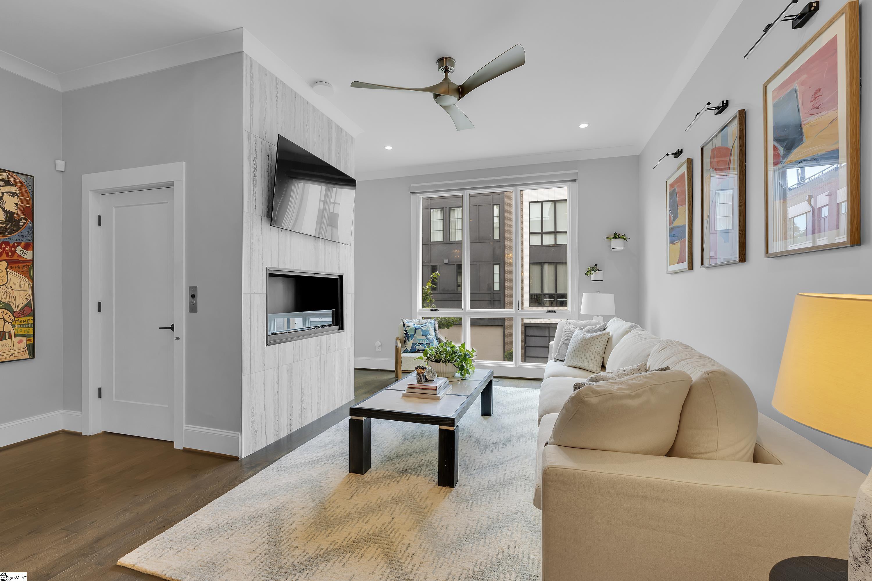 611 N Main Street Unit 9 Unit: Unit #9