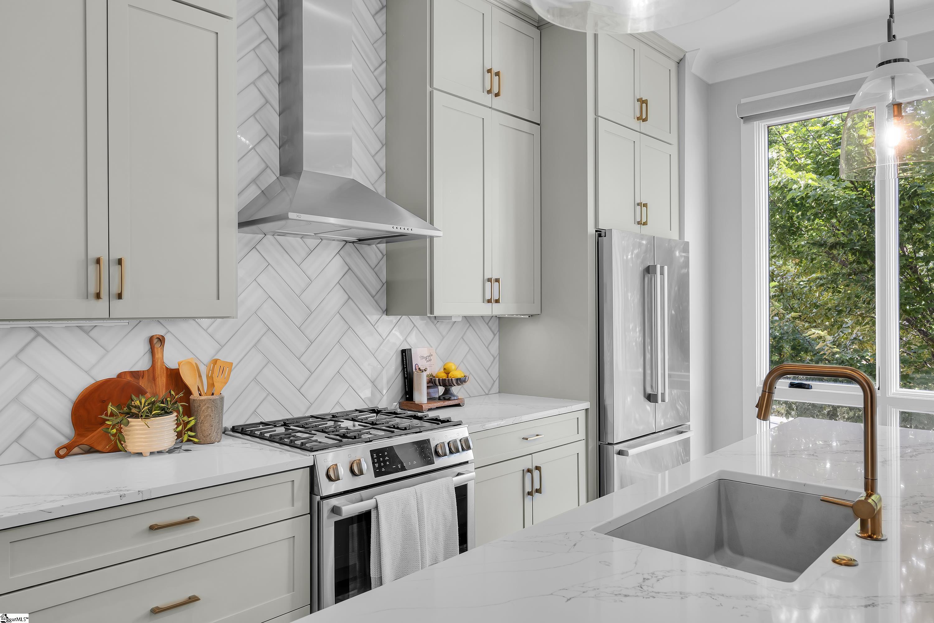 611 N Main Street Unit 9 Unit: Unit #9