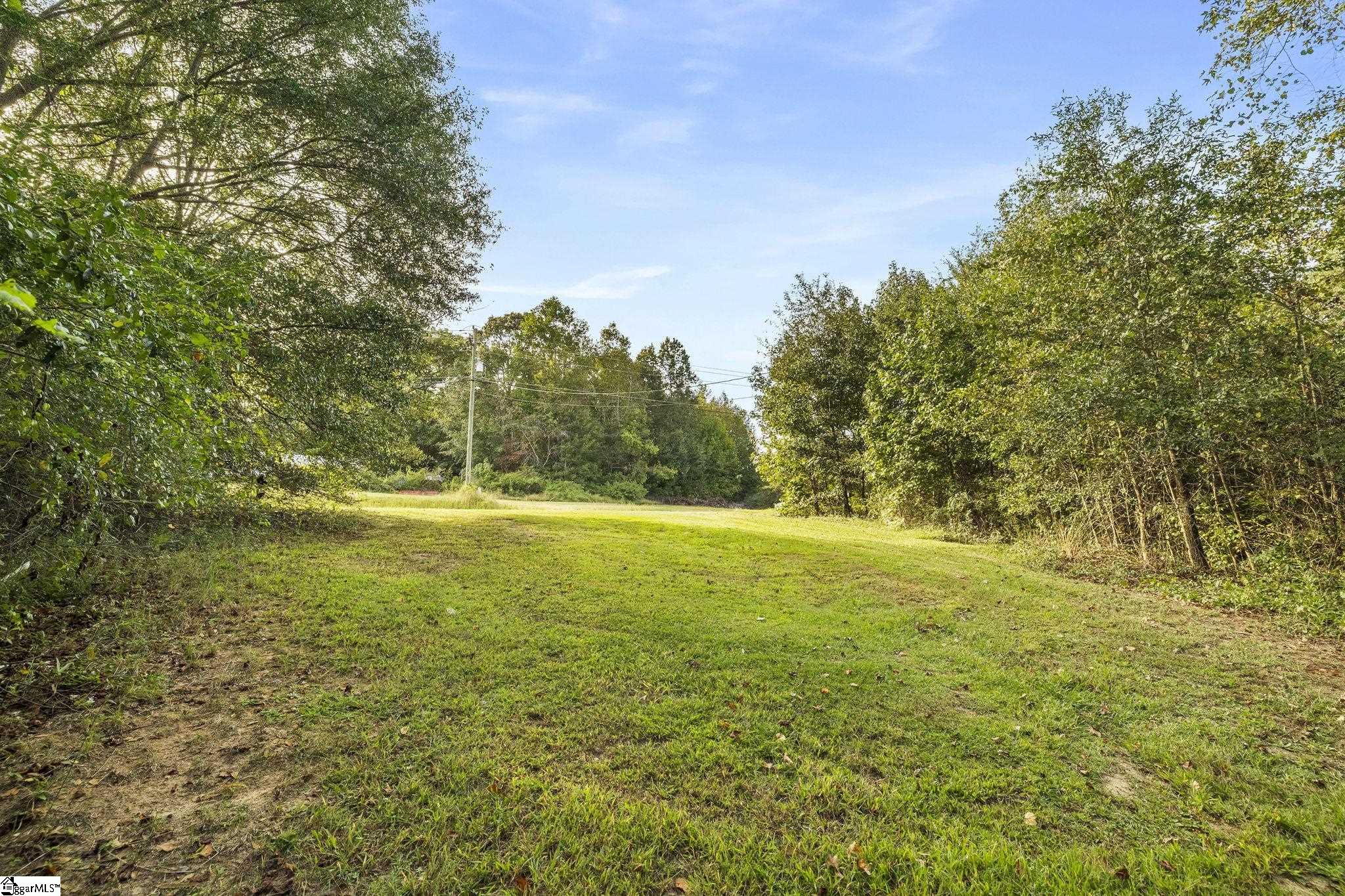 Standing Springs Road