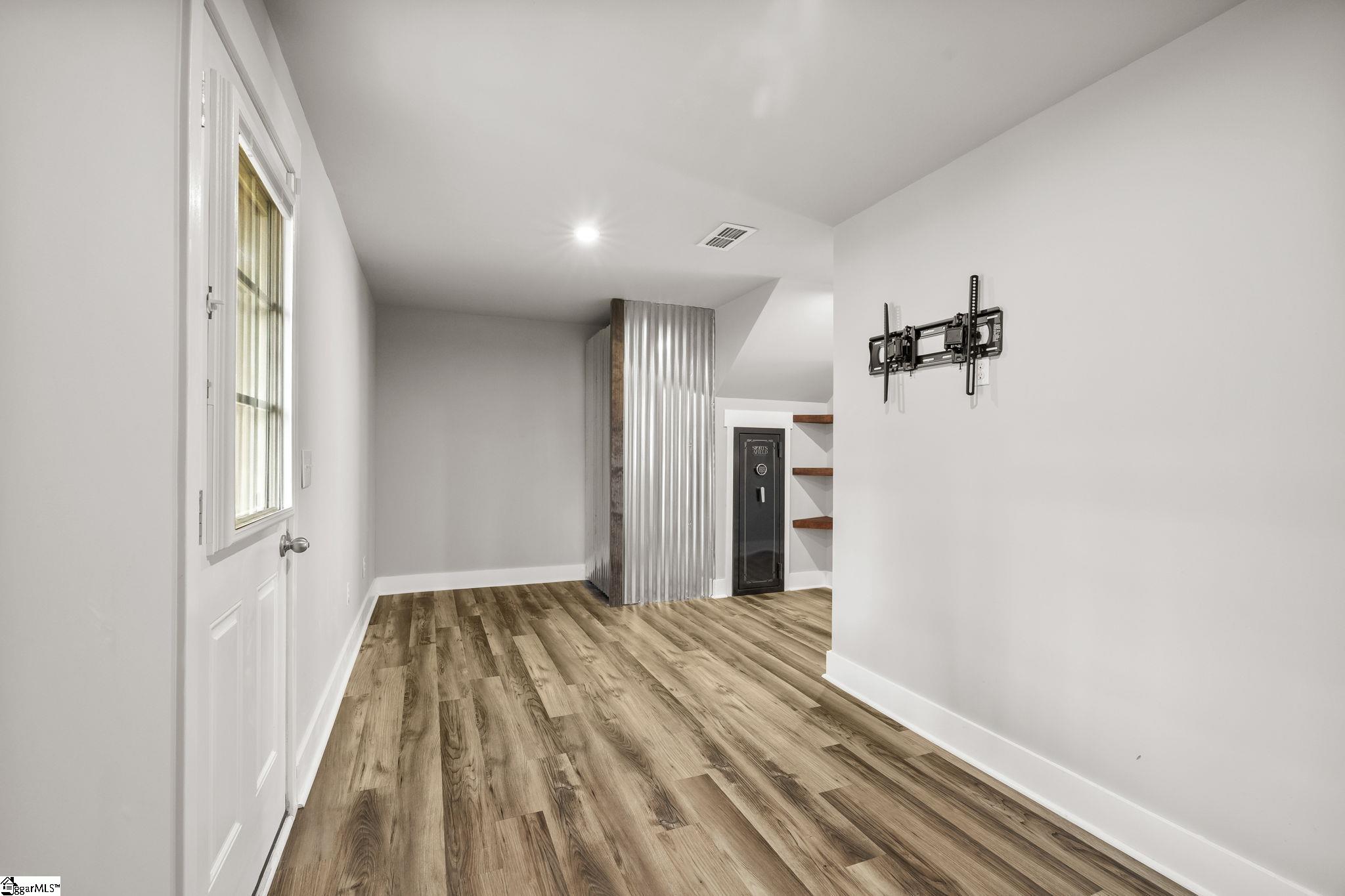 201 Maple Forge Trail