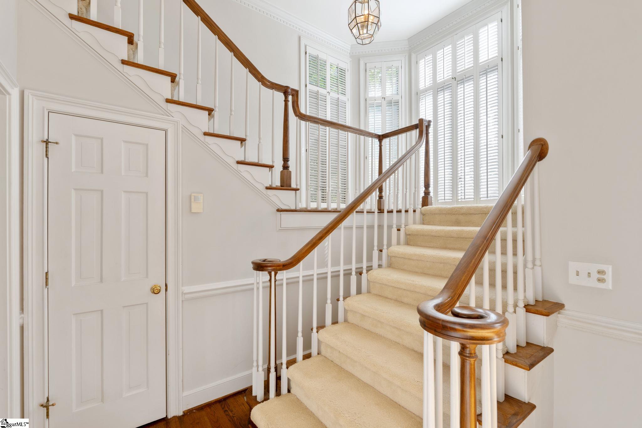 212 Hidden Hills Drive