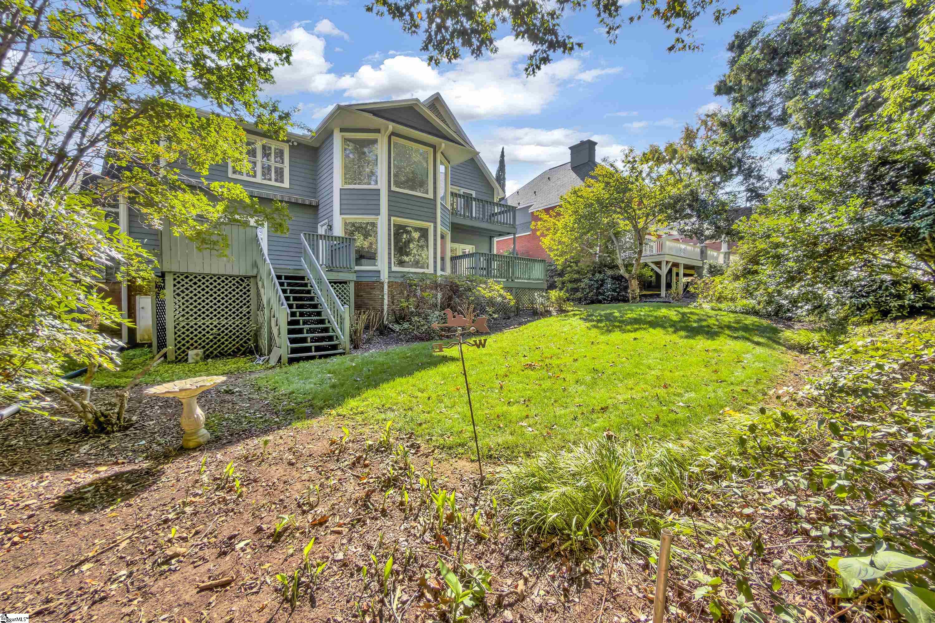 122 Hidden Hills Drive