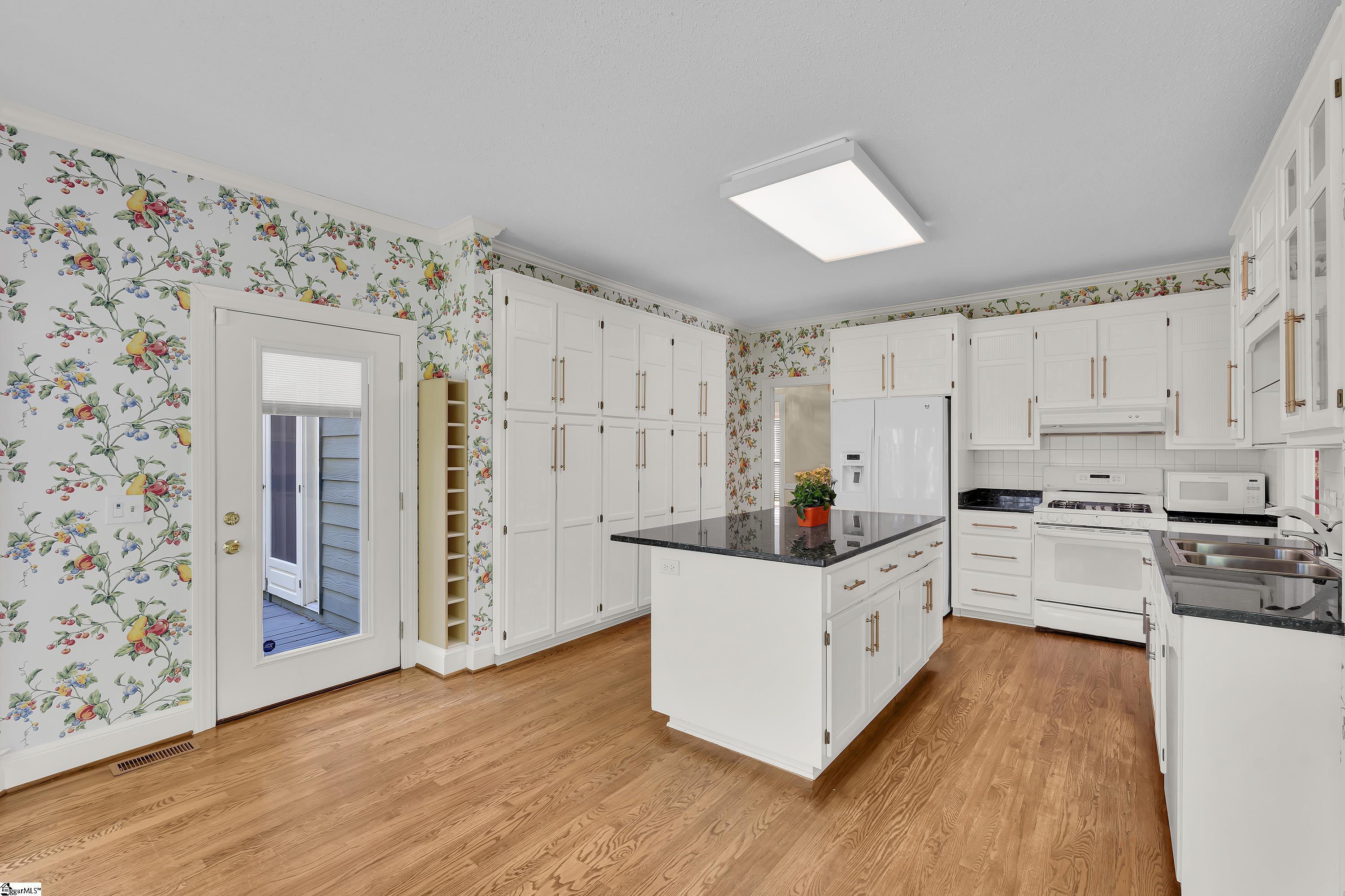 122 Hidden Hills Drive