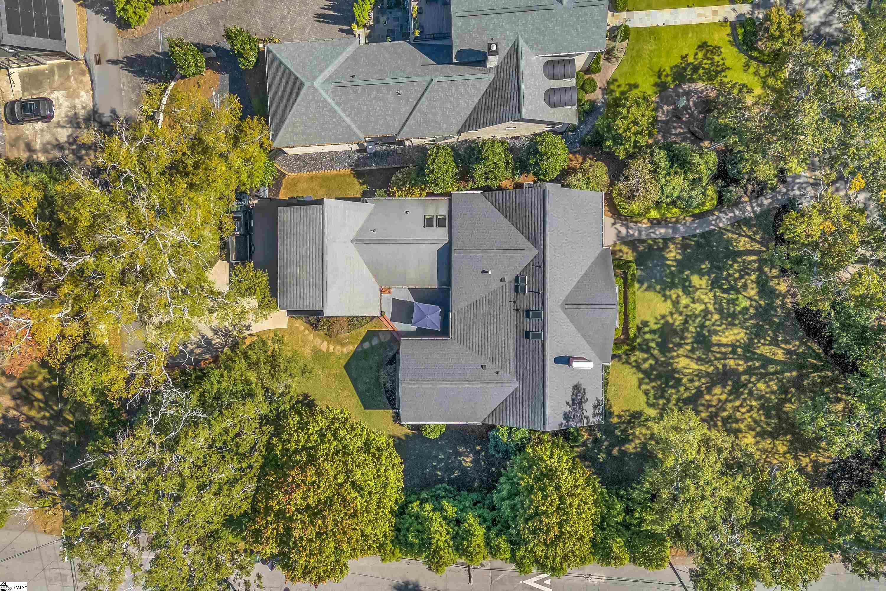 46 W Hillcrest Drive