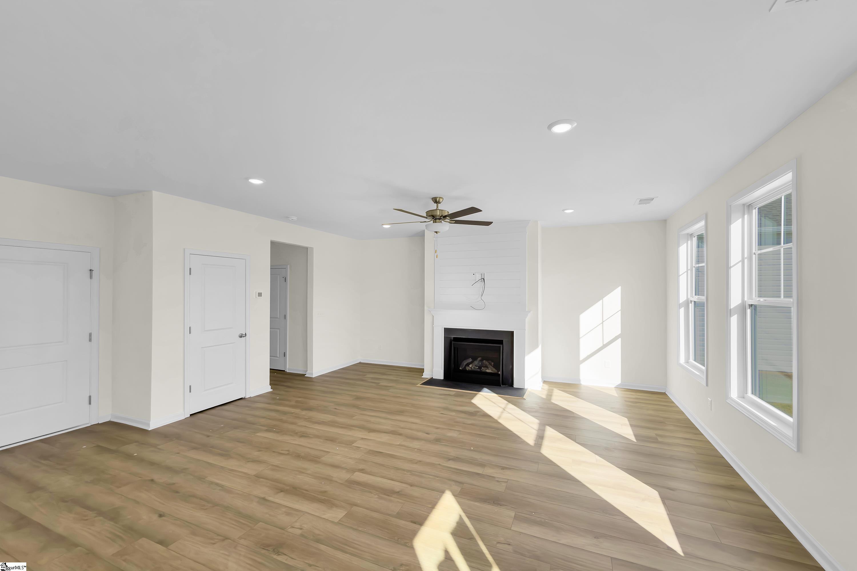 229 Brown Circle Lot 100, Easley Unit: Lot 100