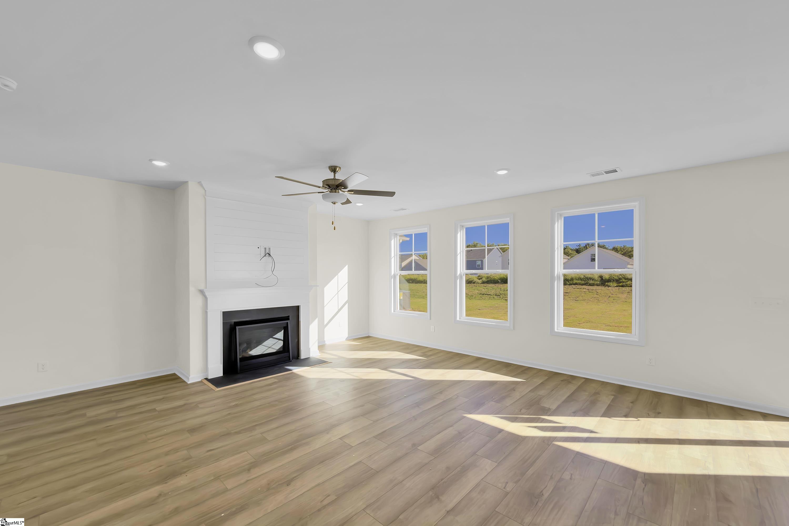 229 Brown Circle Lot 100, Easley Unit: Lot 100