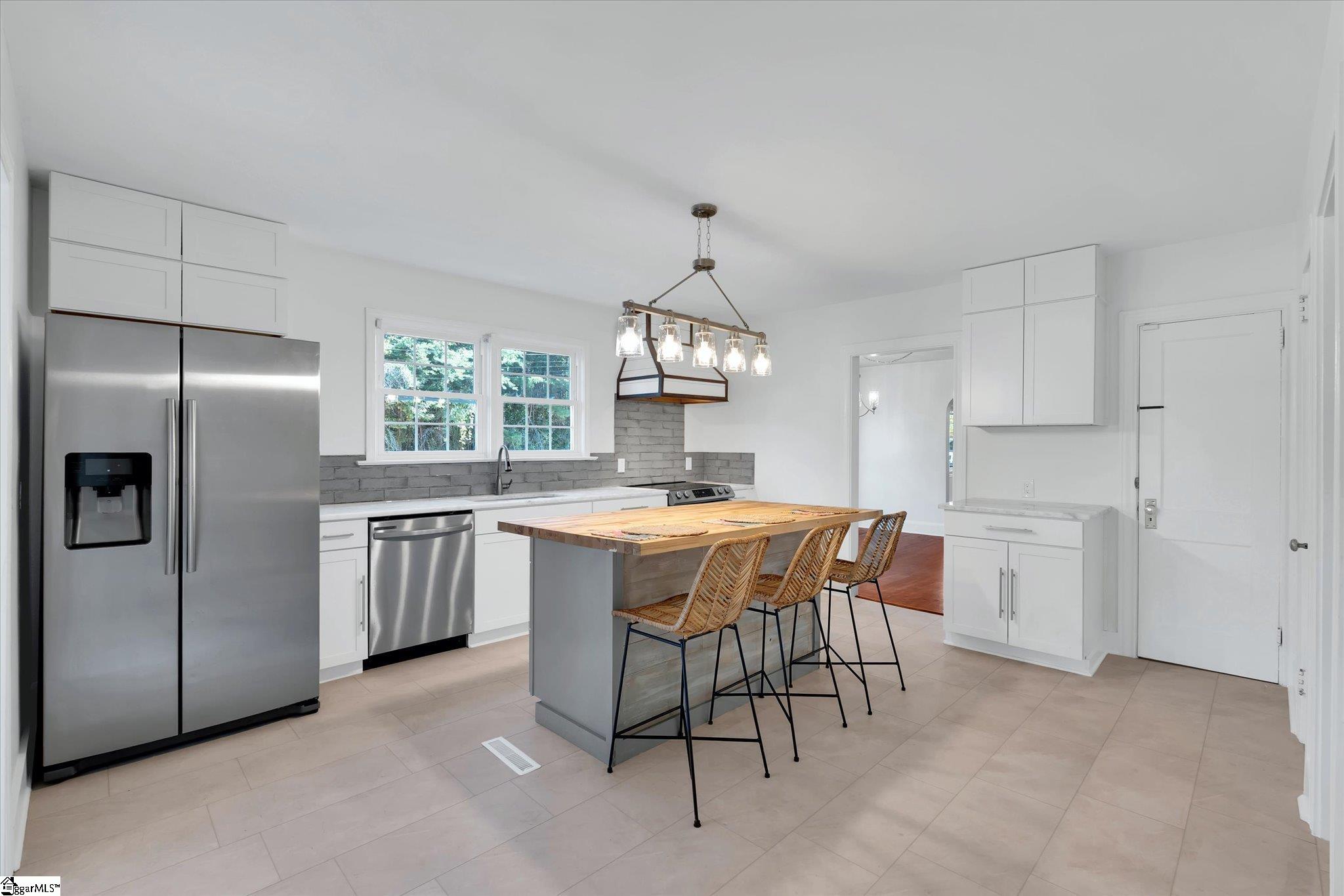 903 N A Street, Easley