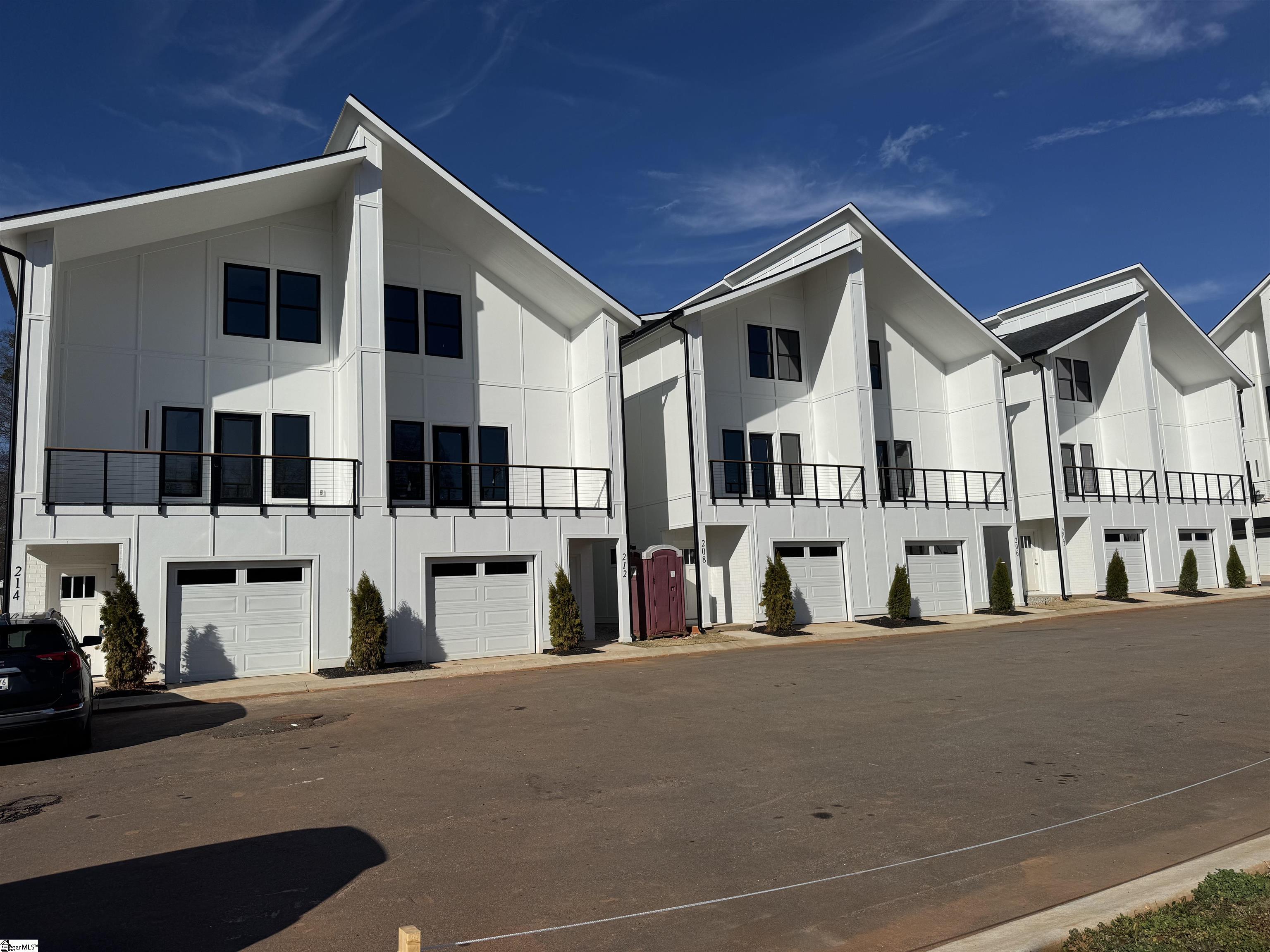 214 Ackert Way, Greenville