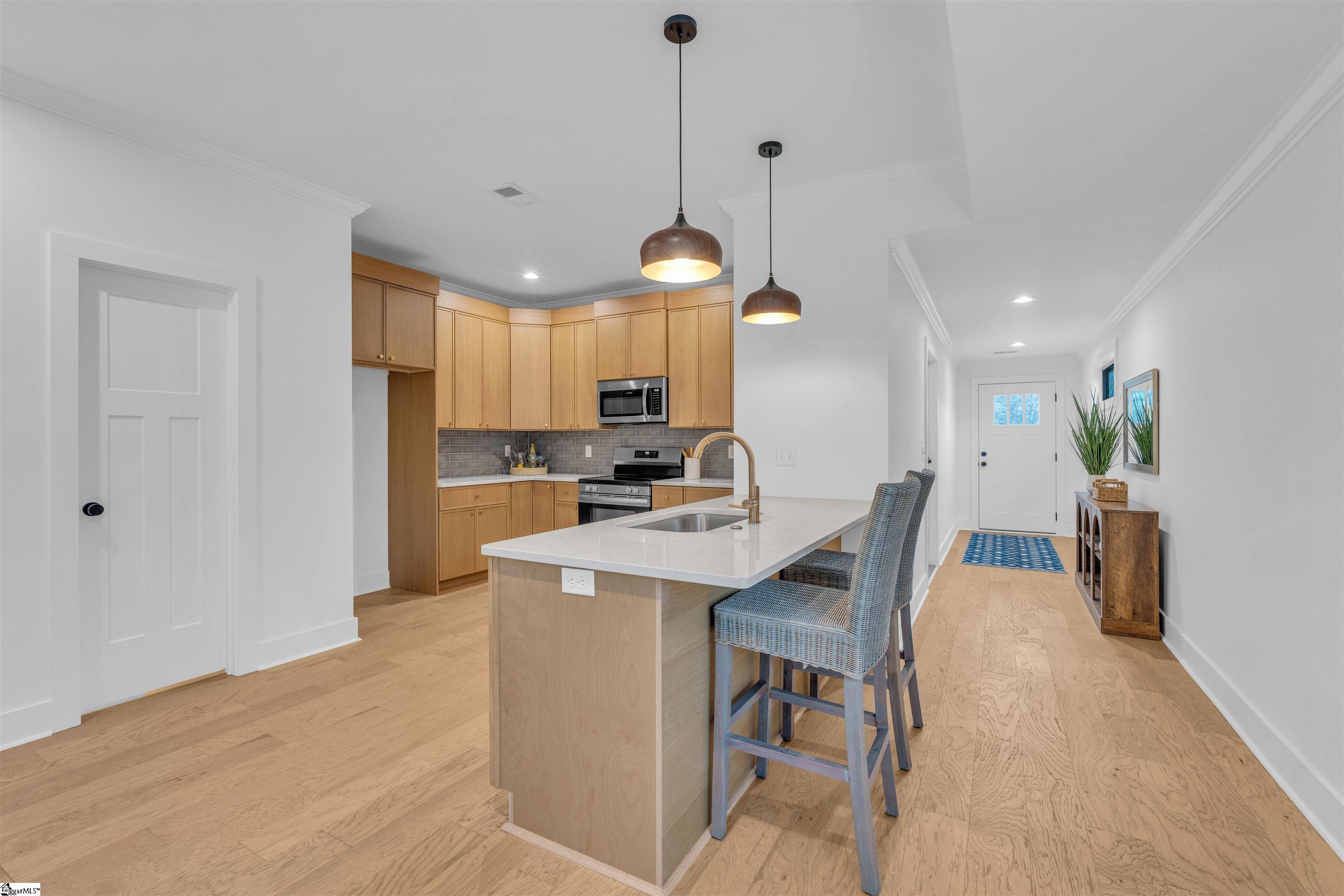 214 Ackert Way, Greenville