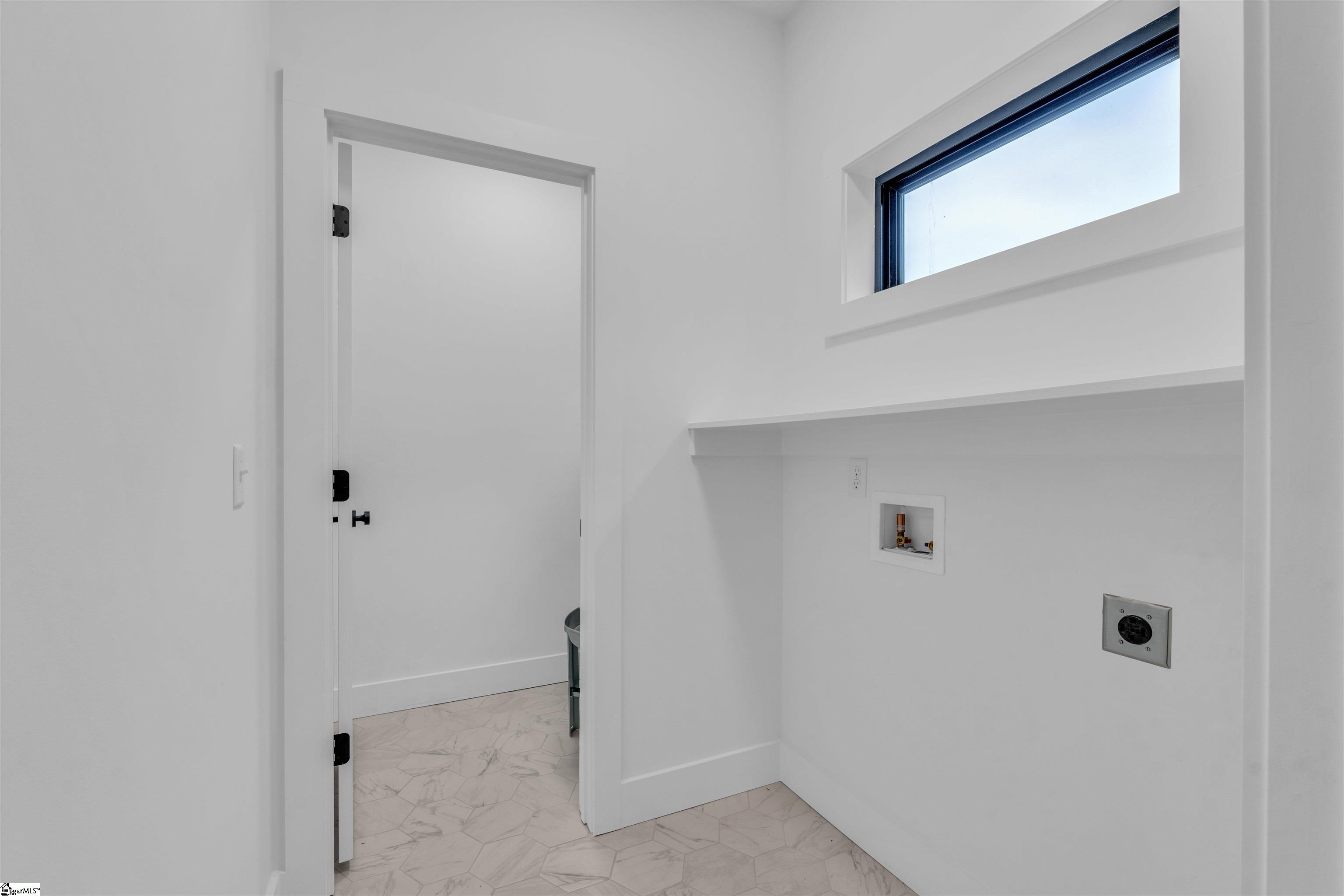 214 Ackert Way, Greenville