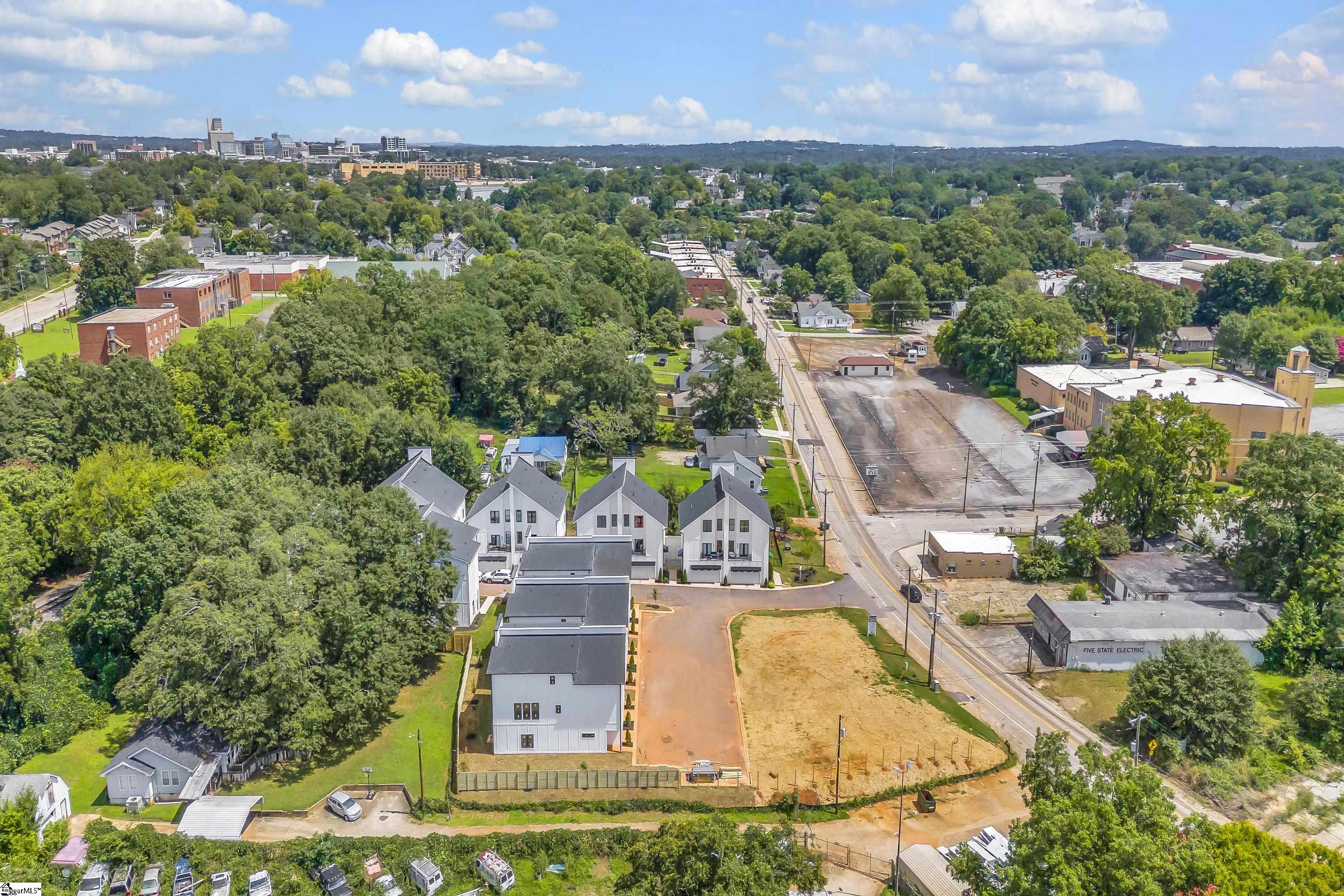 214 Ackert Way, Greenville