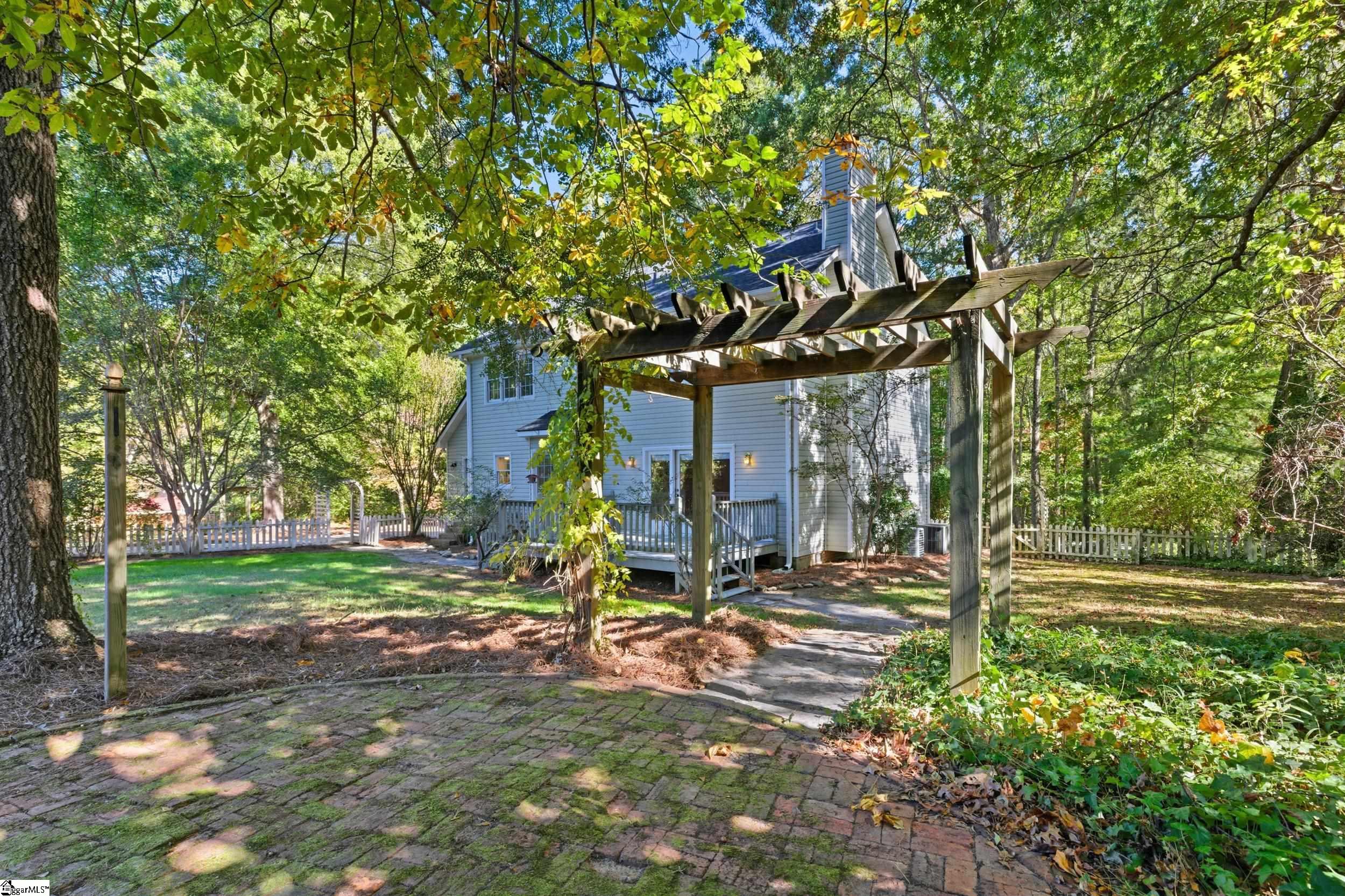 100 Bonwood Avenue, Simpsonville