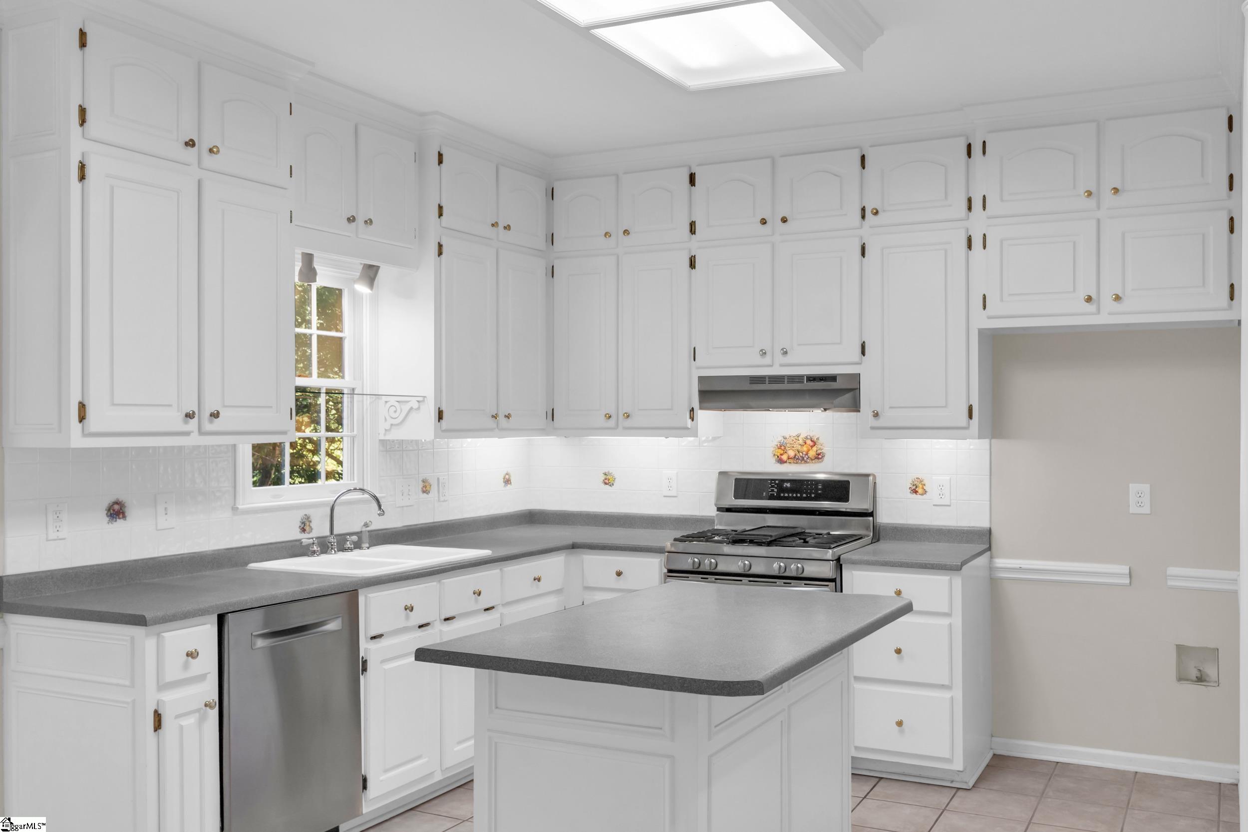 100 Bonwood Avenue, Simpsonville