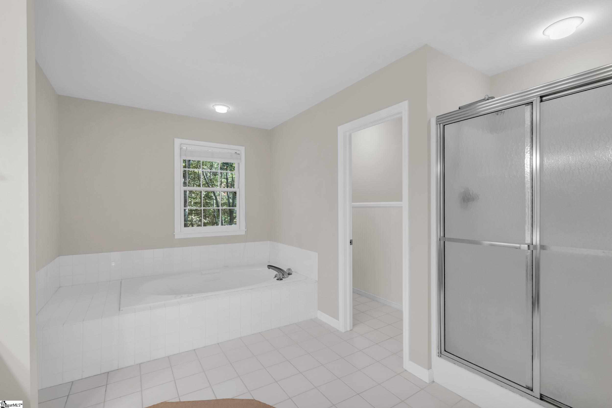 100 Bonwood Avenue, Simpsonville