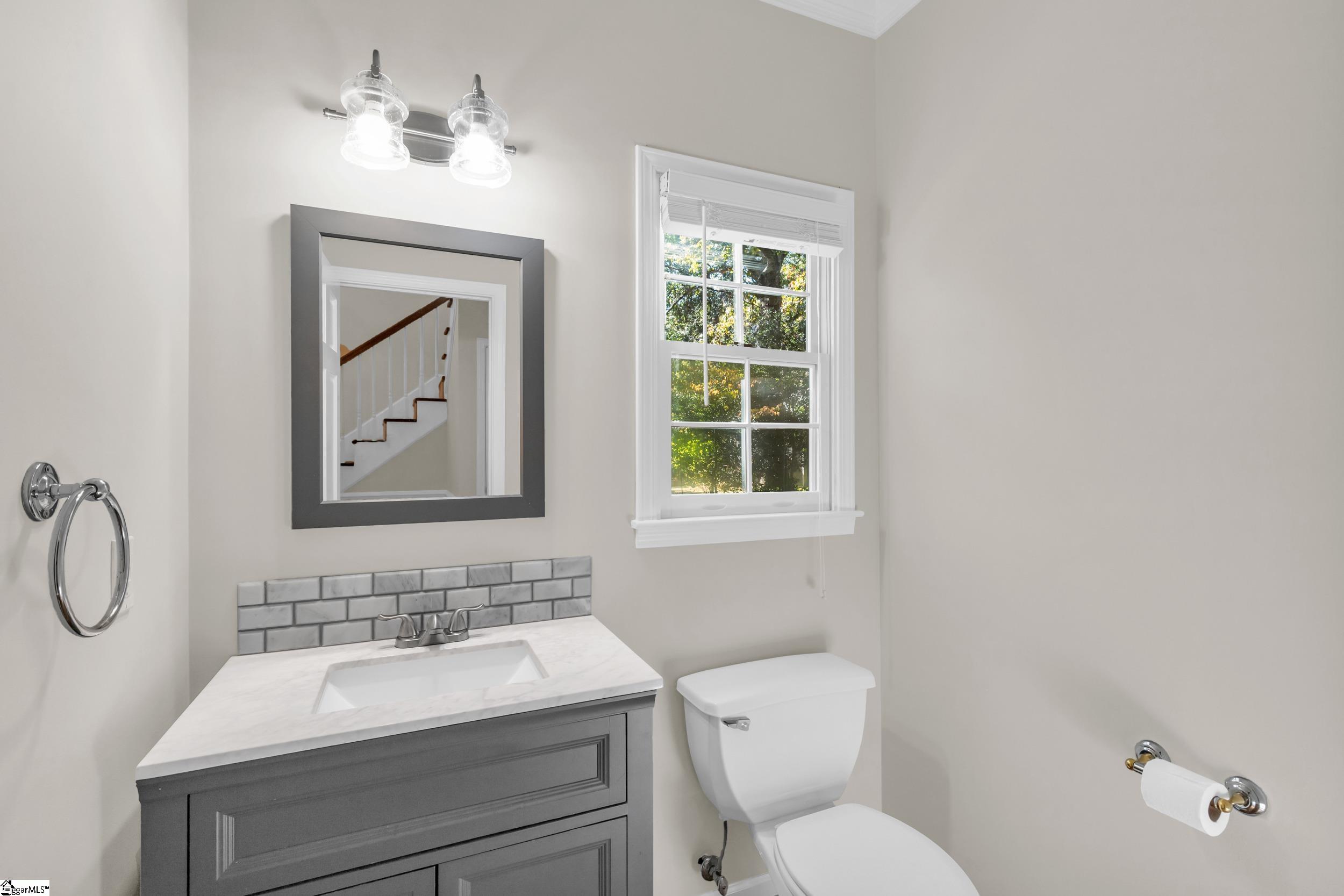 100 Bonwood Avenue, Simpsonville