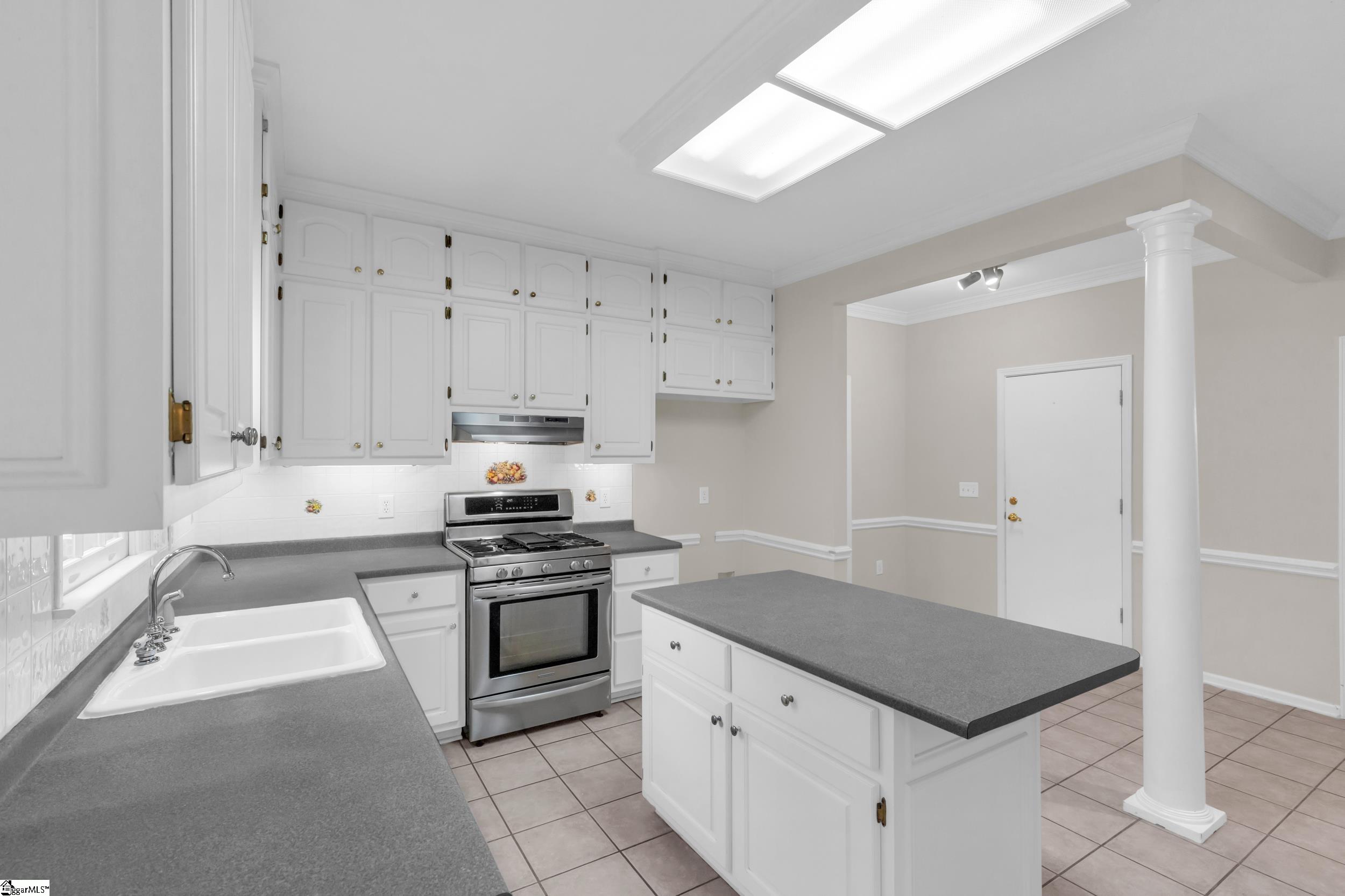 100 Bonwood Avenue, Simpsonville