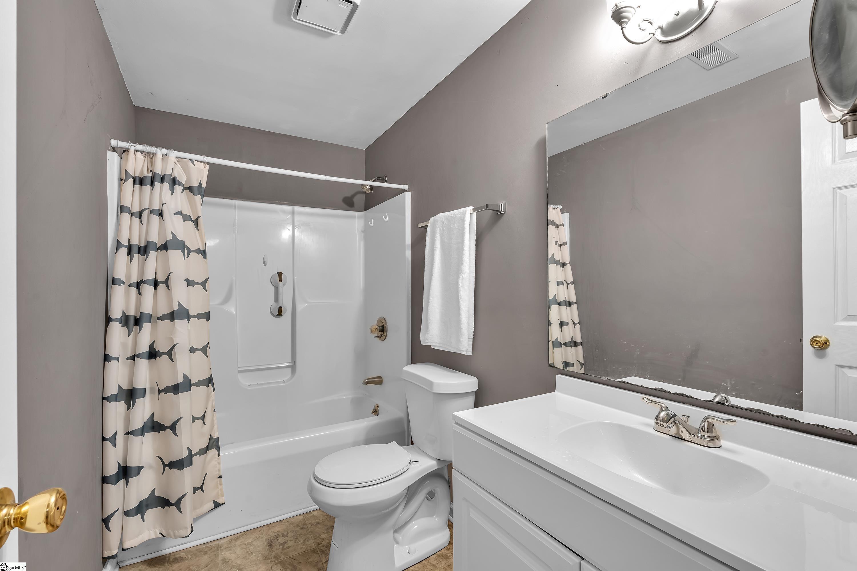 10 N Windward Court, Taylors