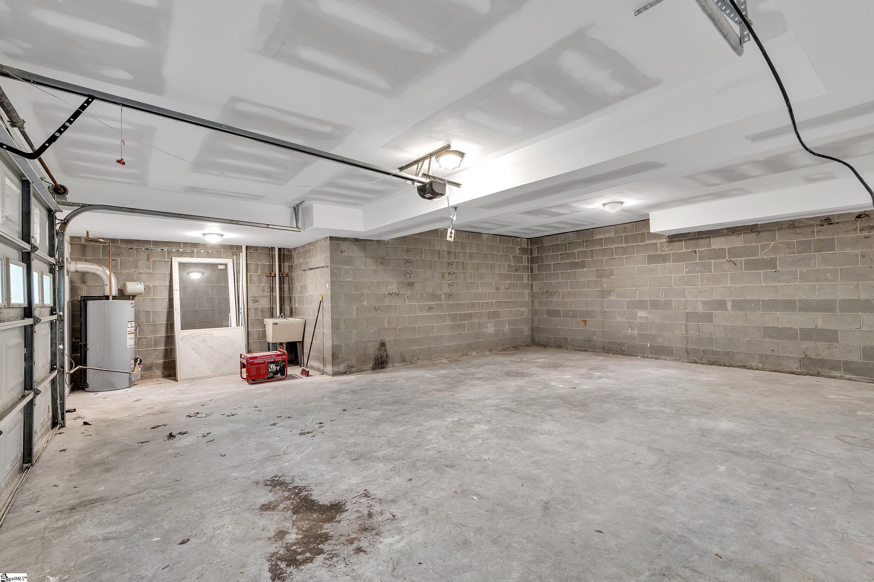 10 N Windward Court, Taylors