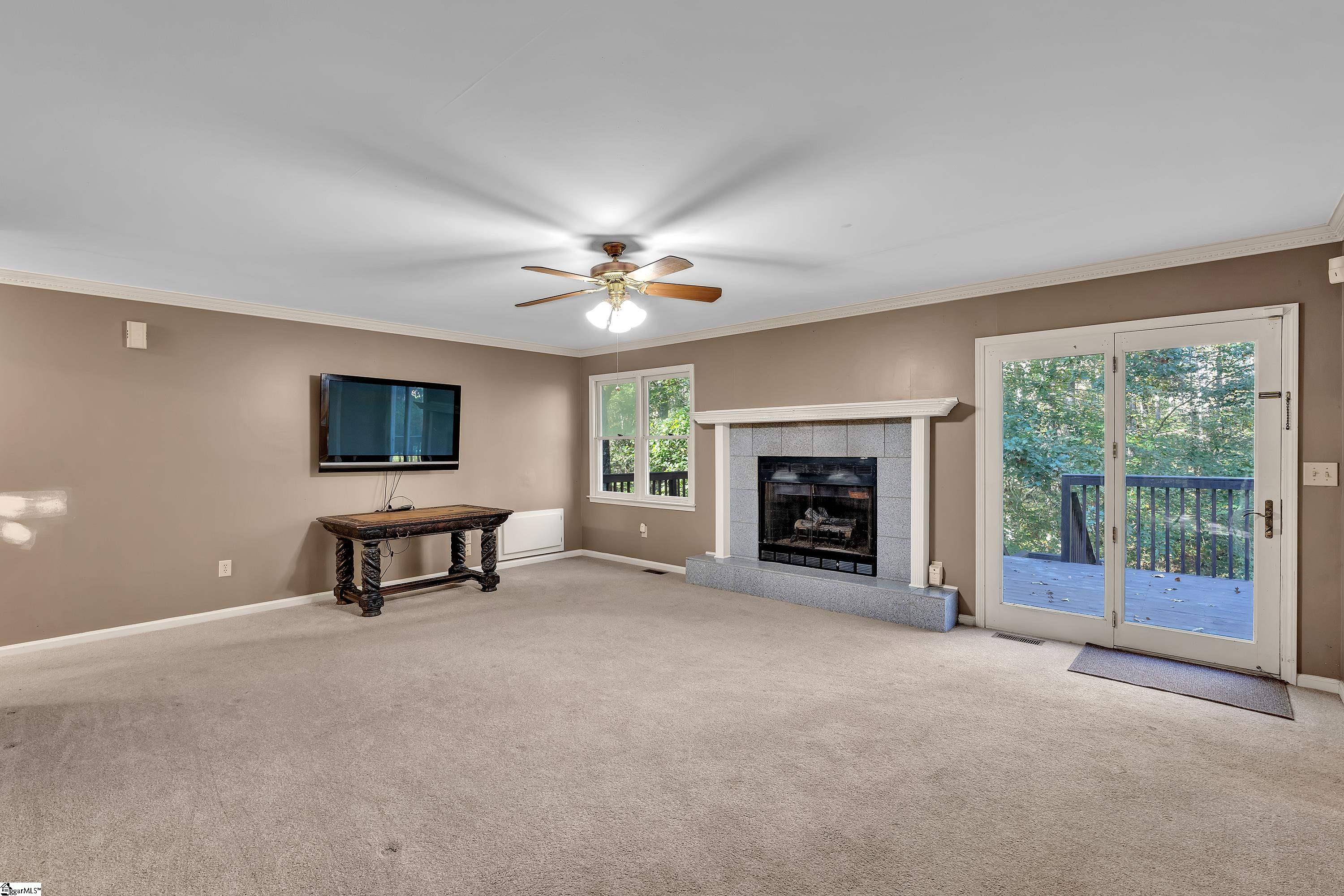 10 N Windward Court, Taylors