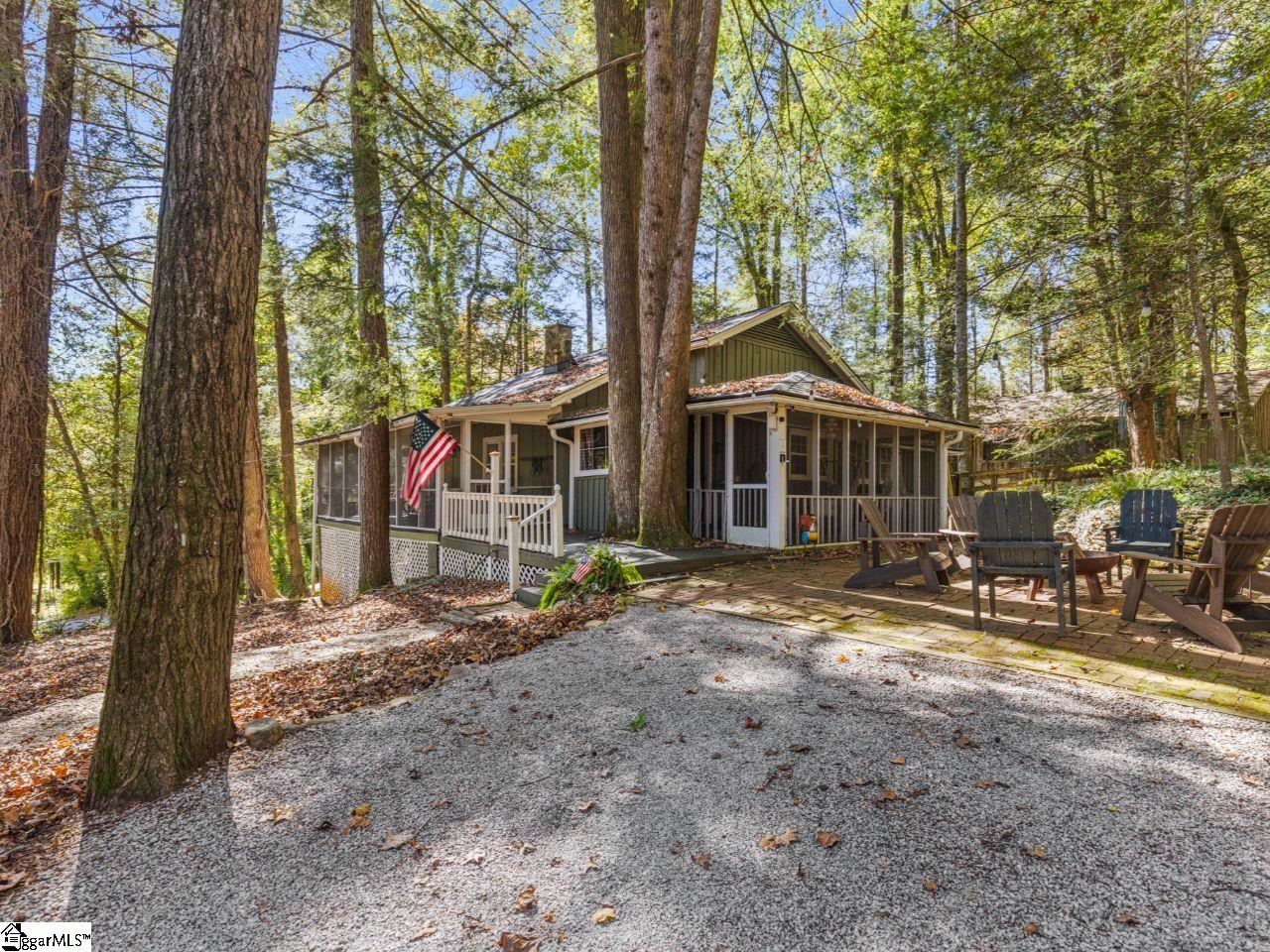 102 Lakemont Road, Cleveland