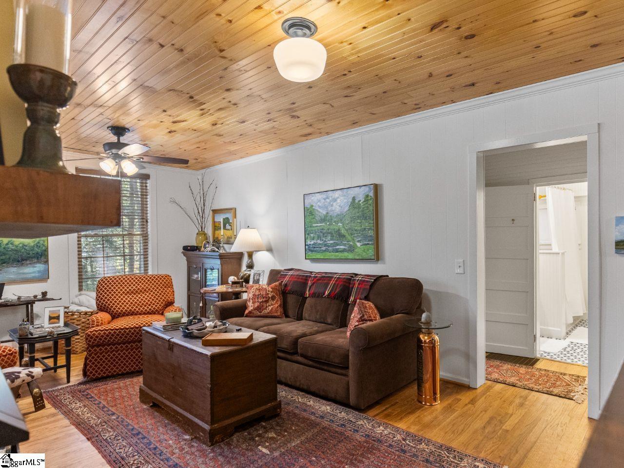 102 Lakemont Road, Cleveland