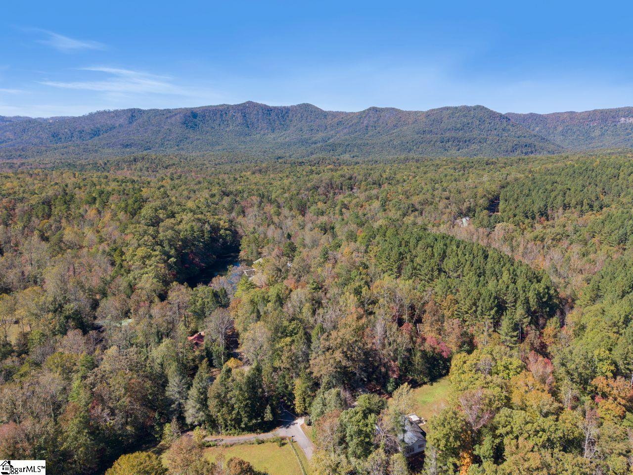 102 Lakemont Road, Cleveland