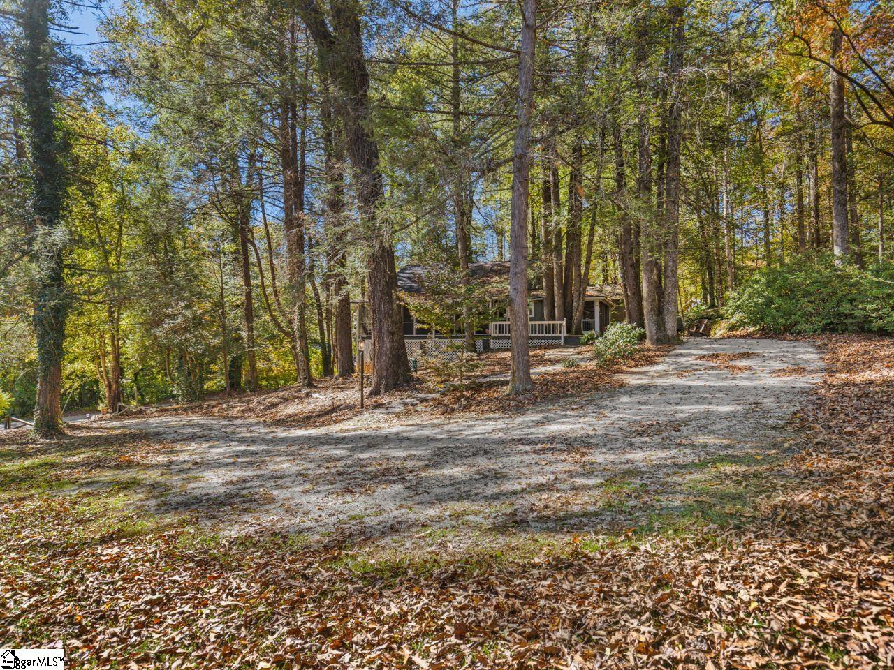 102 Lakemont Road, Cleveland