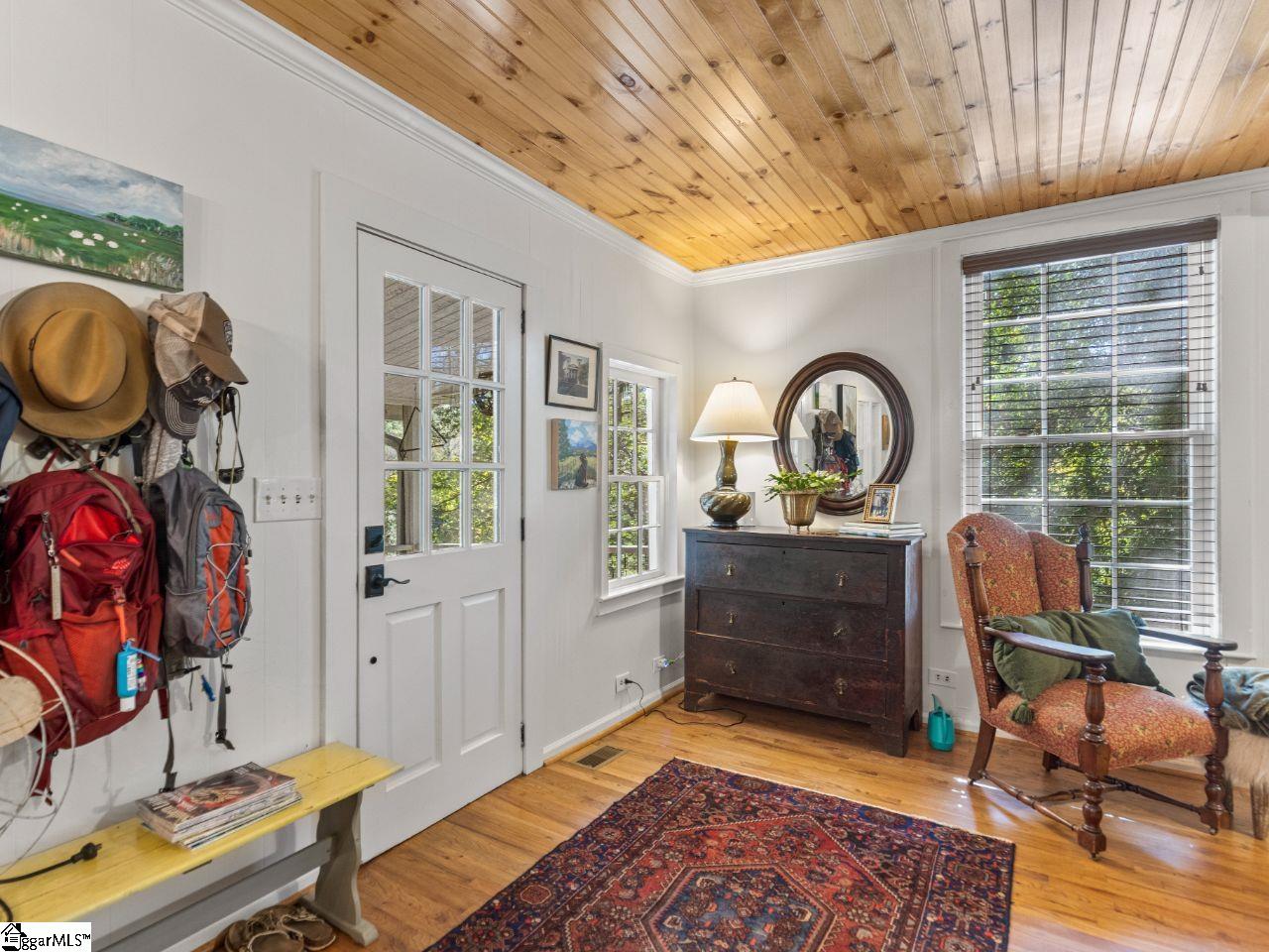 102 Lakemont Road, Cleveland