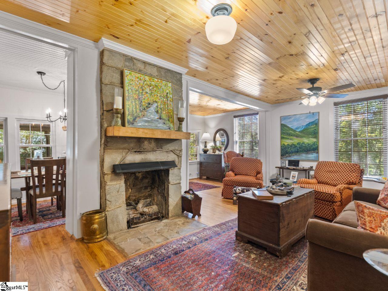 102 Lakemont Road, Cleveland