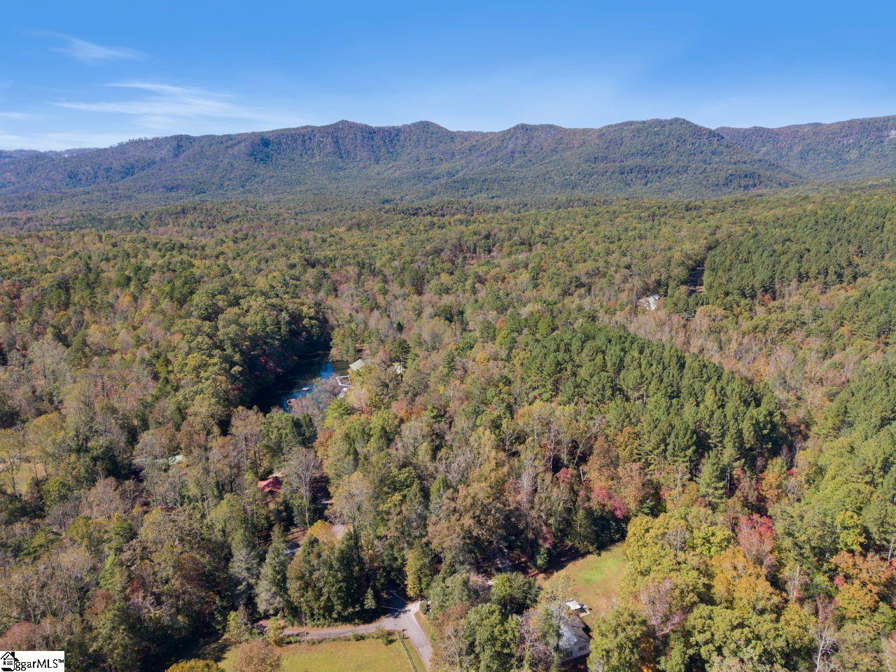 102 Lakemont Road, Cleveland