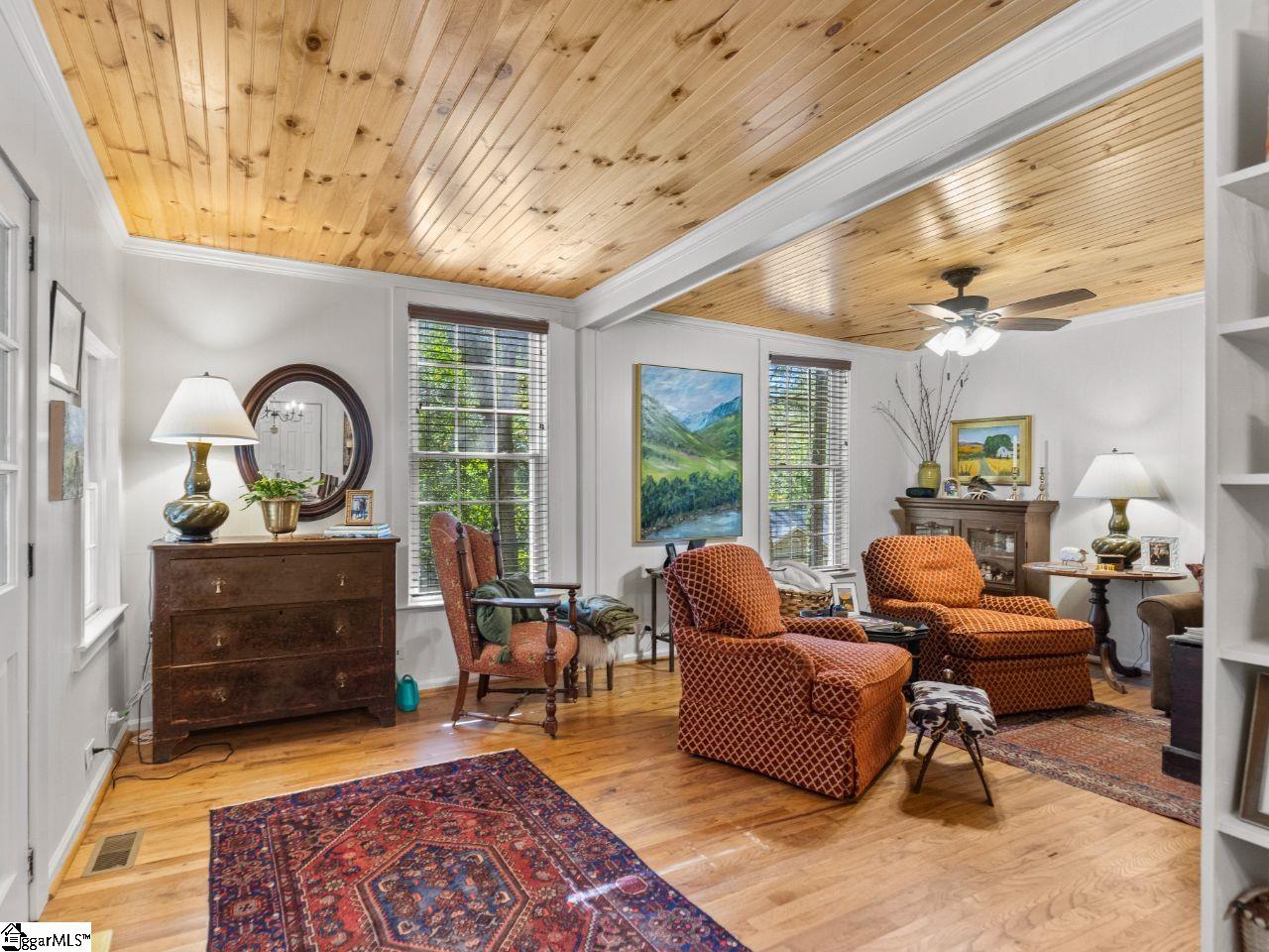 102 Lakemont Road, Cleveland