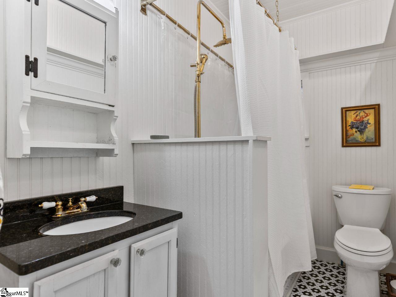 102 Lakemont Road, Cleveland