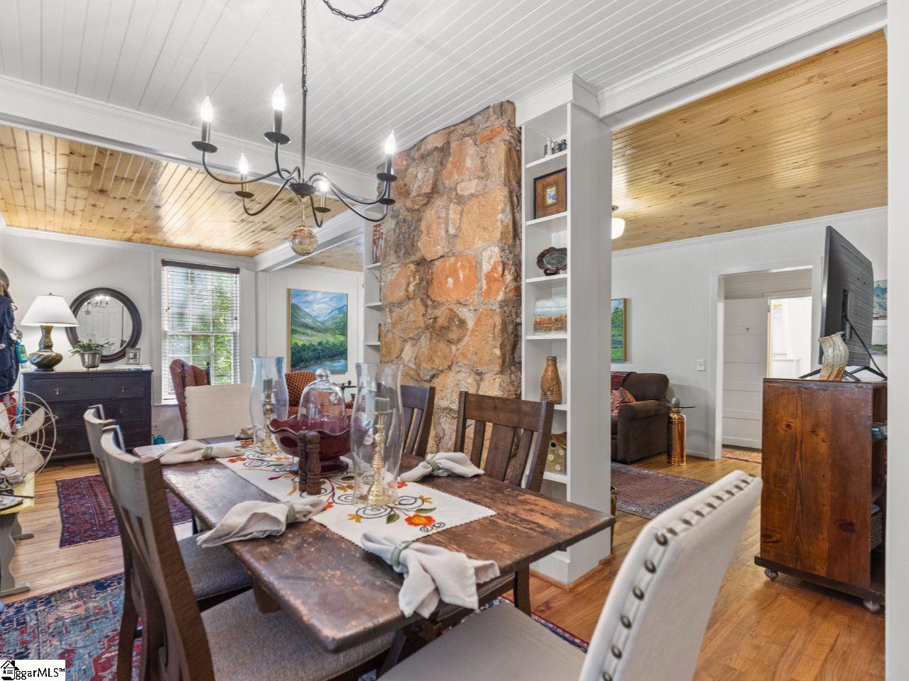 102 Lakemont Road, Cleveland