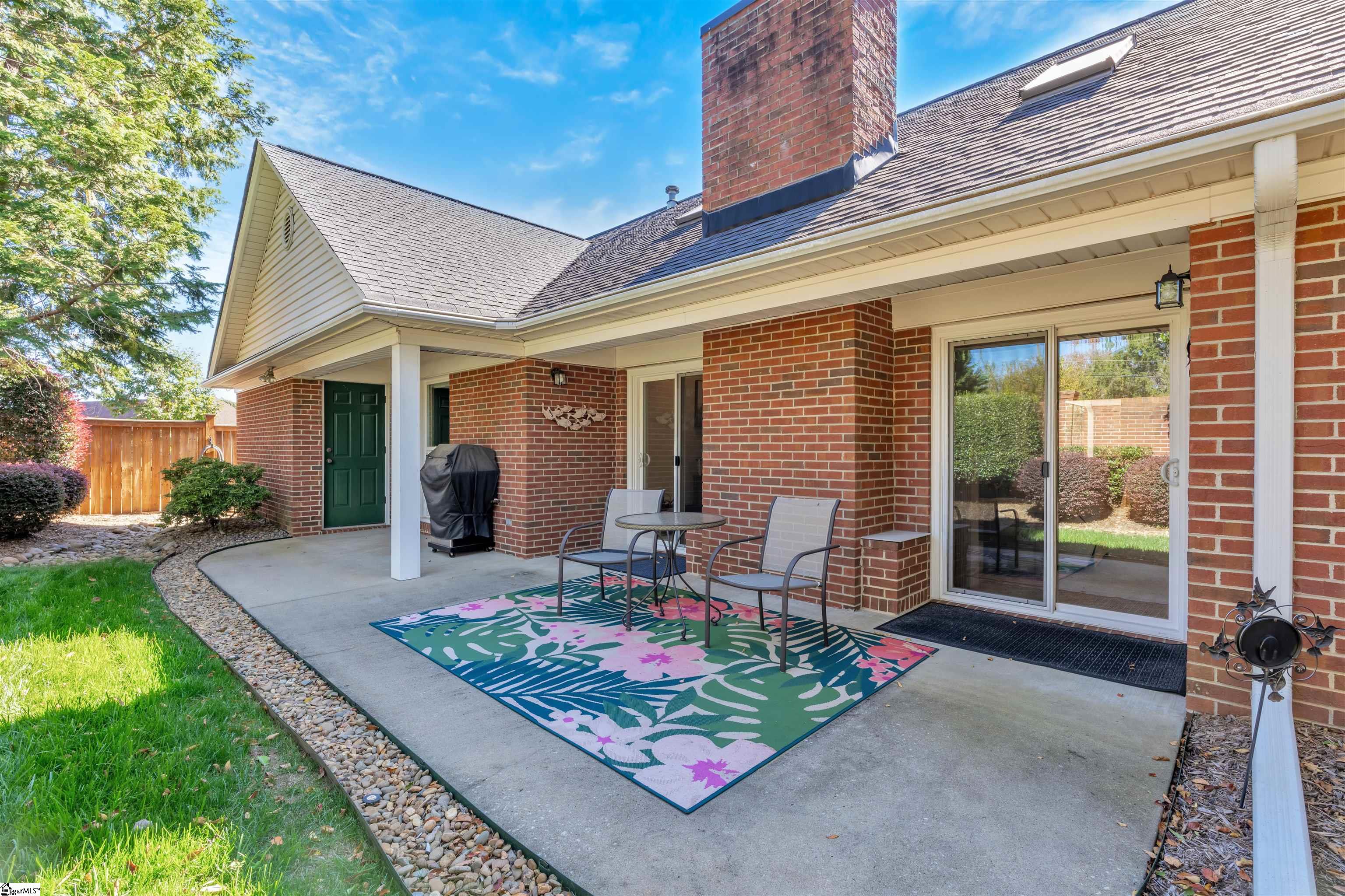 3 Hearthstone Court, Greenville