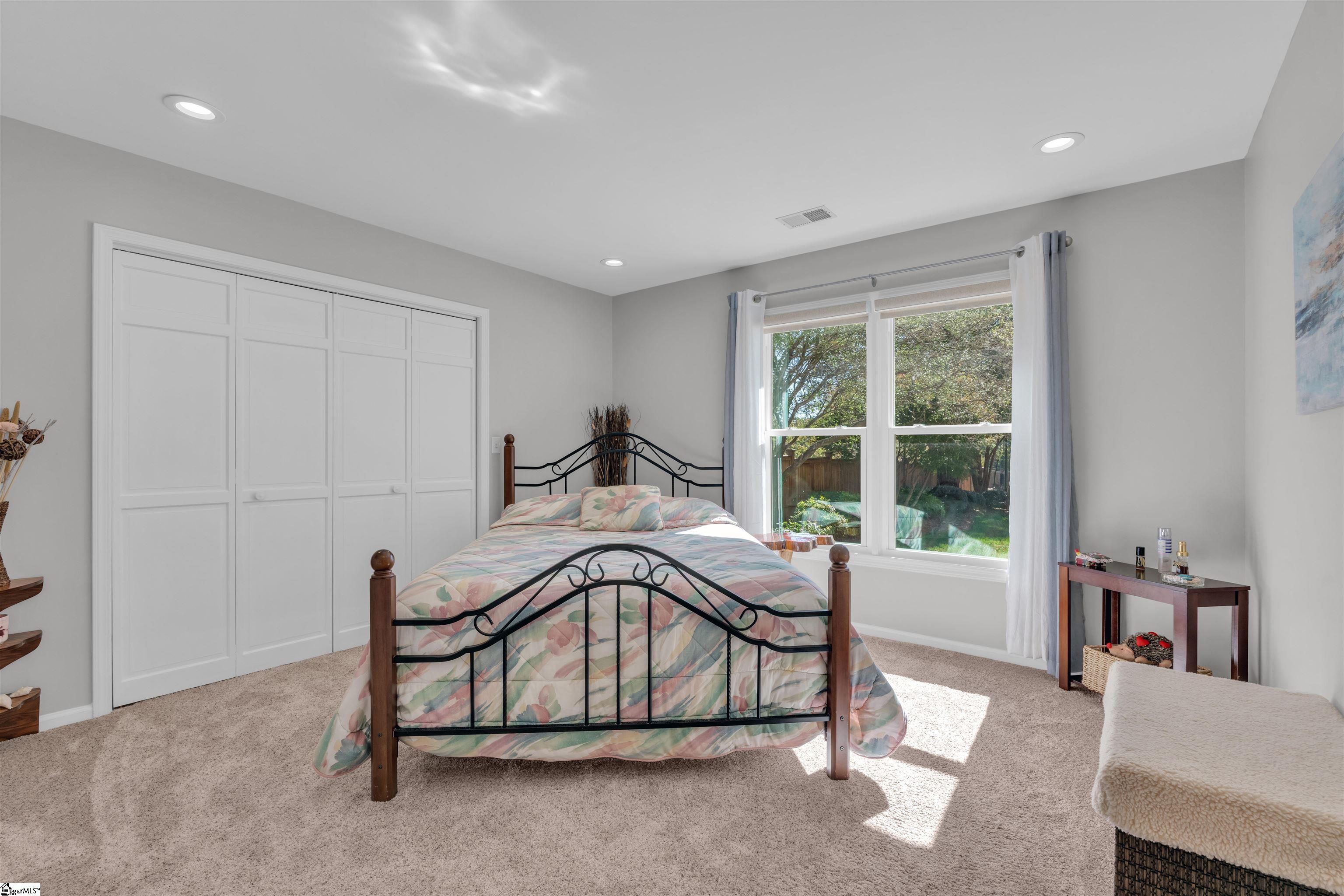3 Hearthstone Court, Greenville