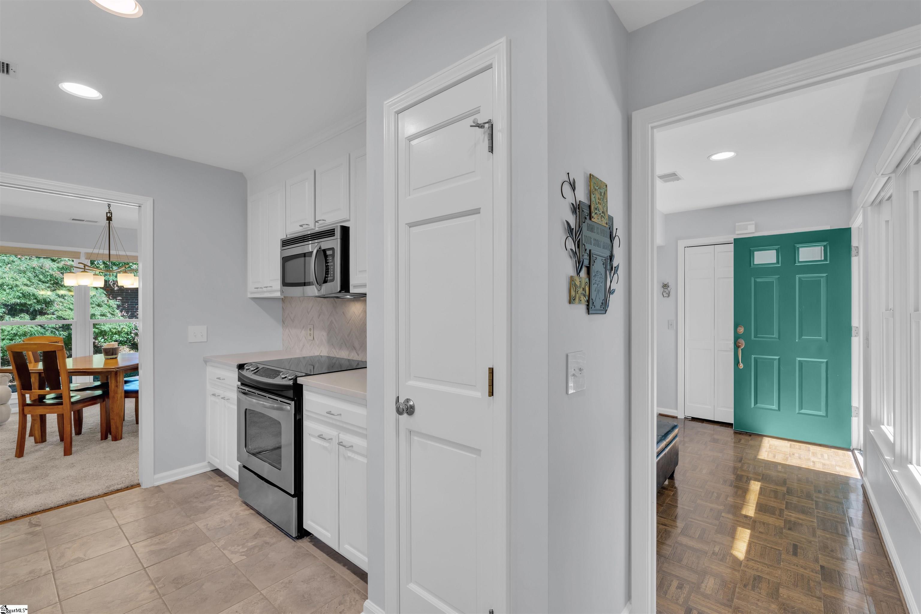 3 Hearthstone Court, Greenville