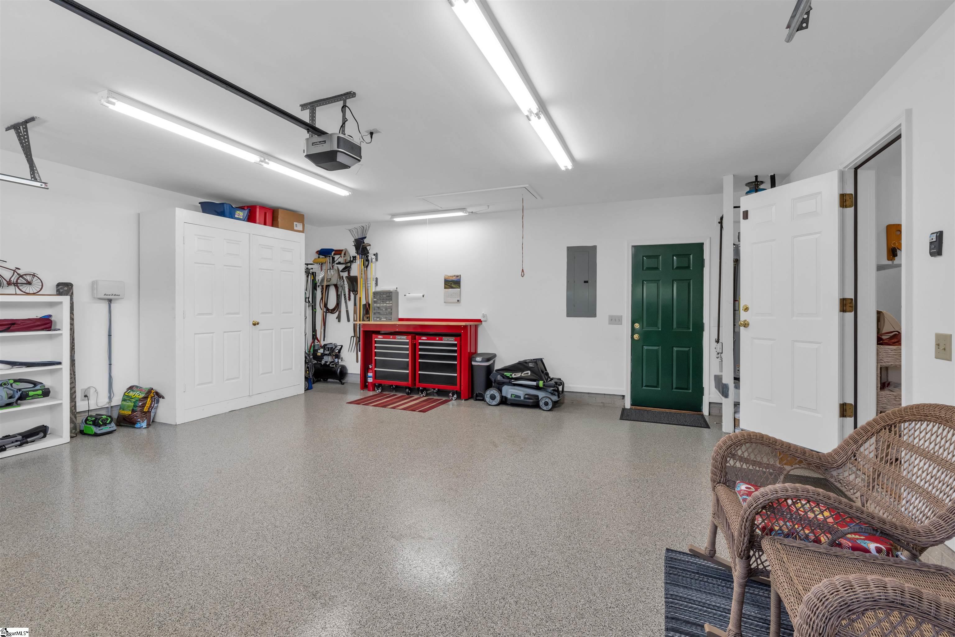 3 Hearthstone Court, Greenville