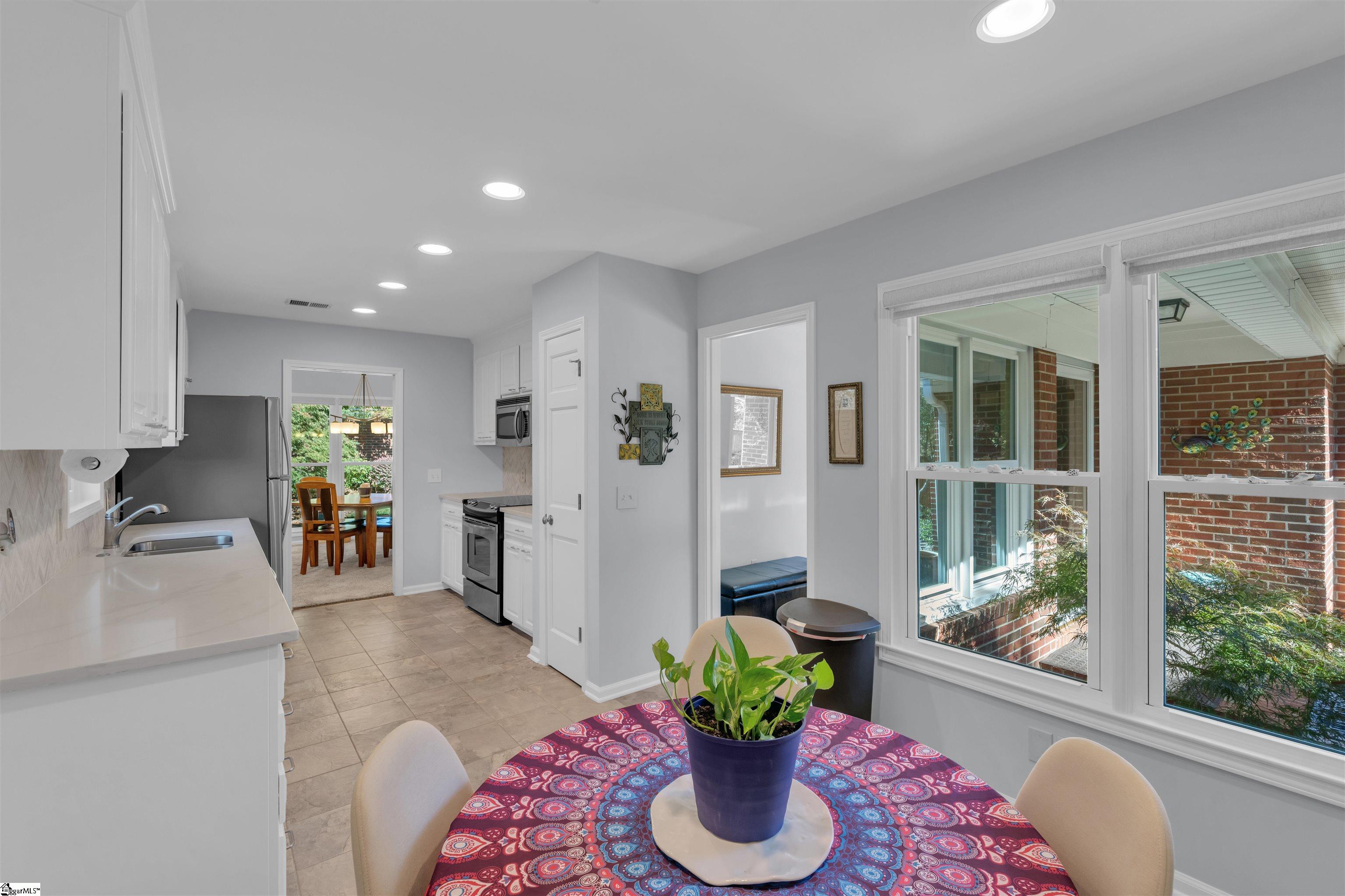 3 Hearthstone Court, Greenville