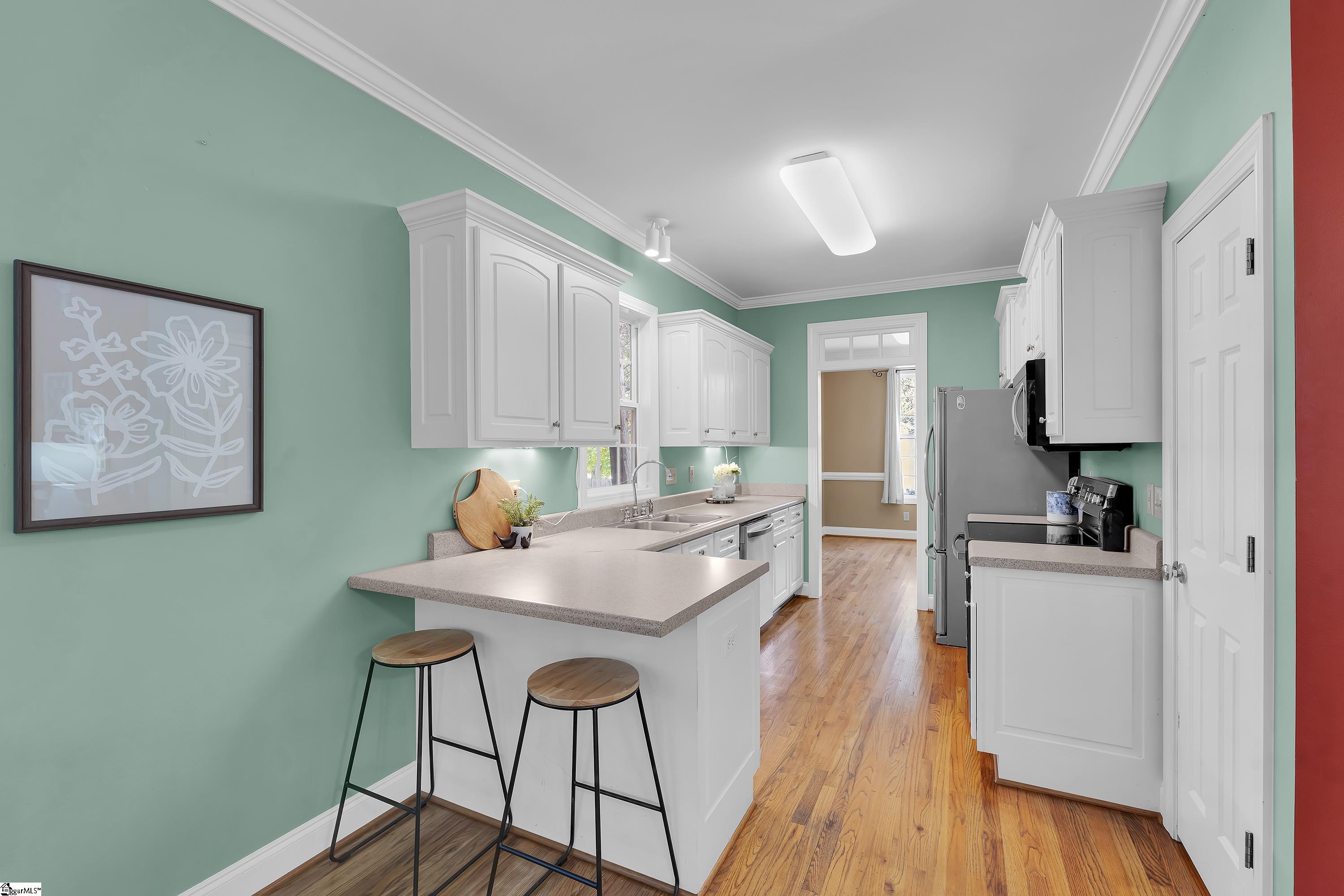 1038 Summit Drive, Greenville