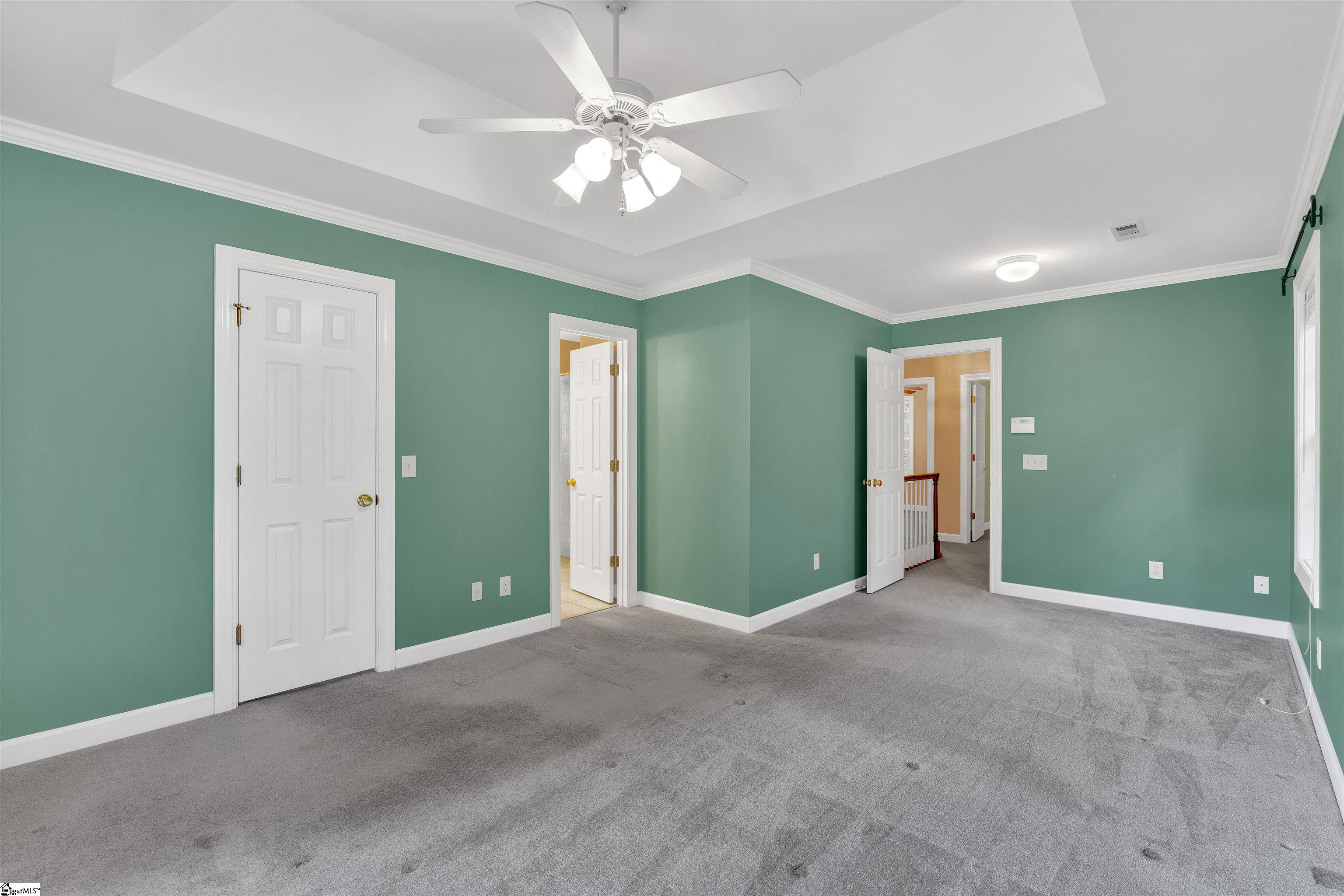 1038 Summit Drive, Greenville