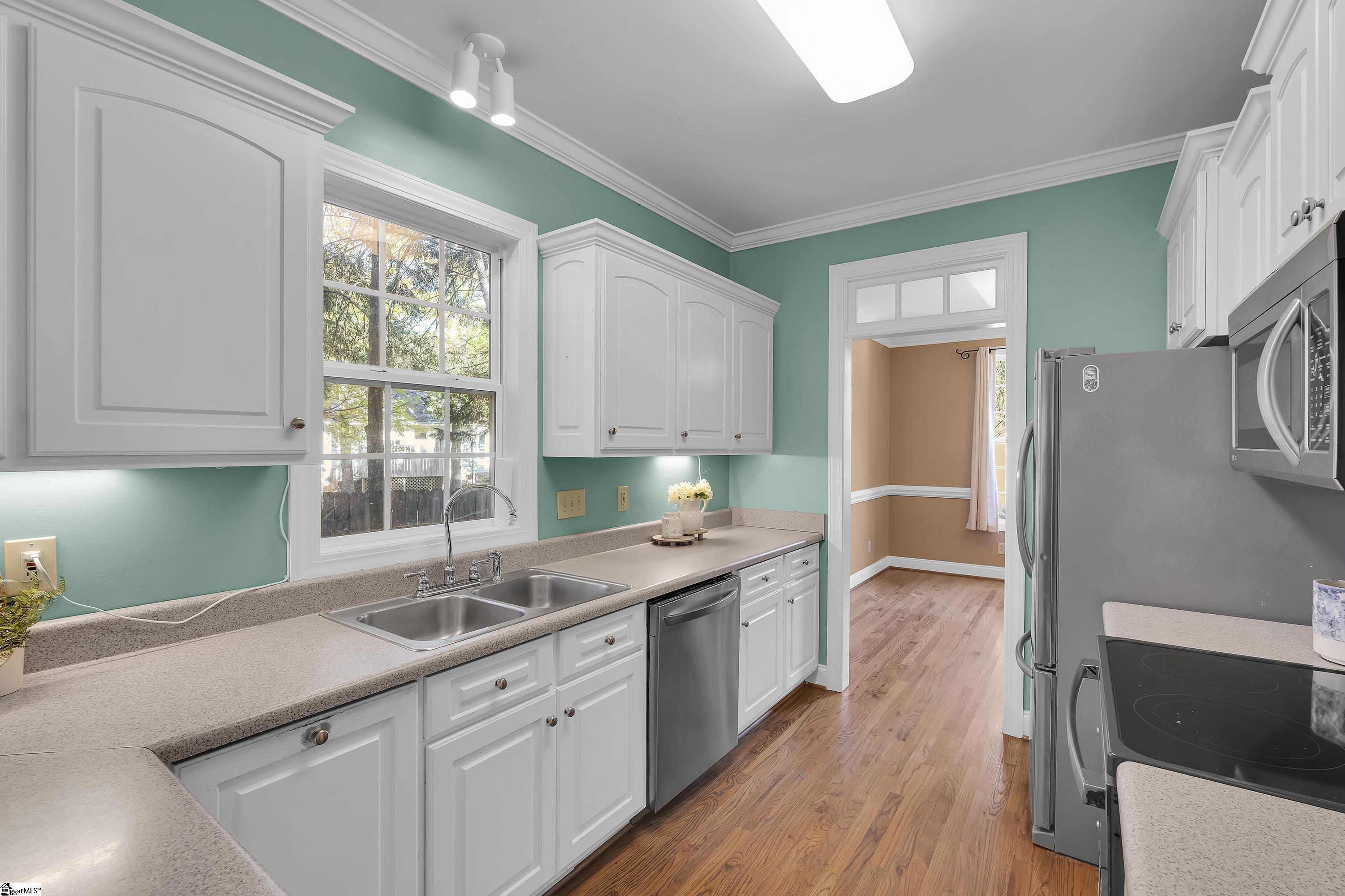 1038 Summit Drive, Greenville