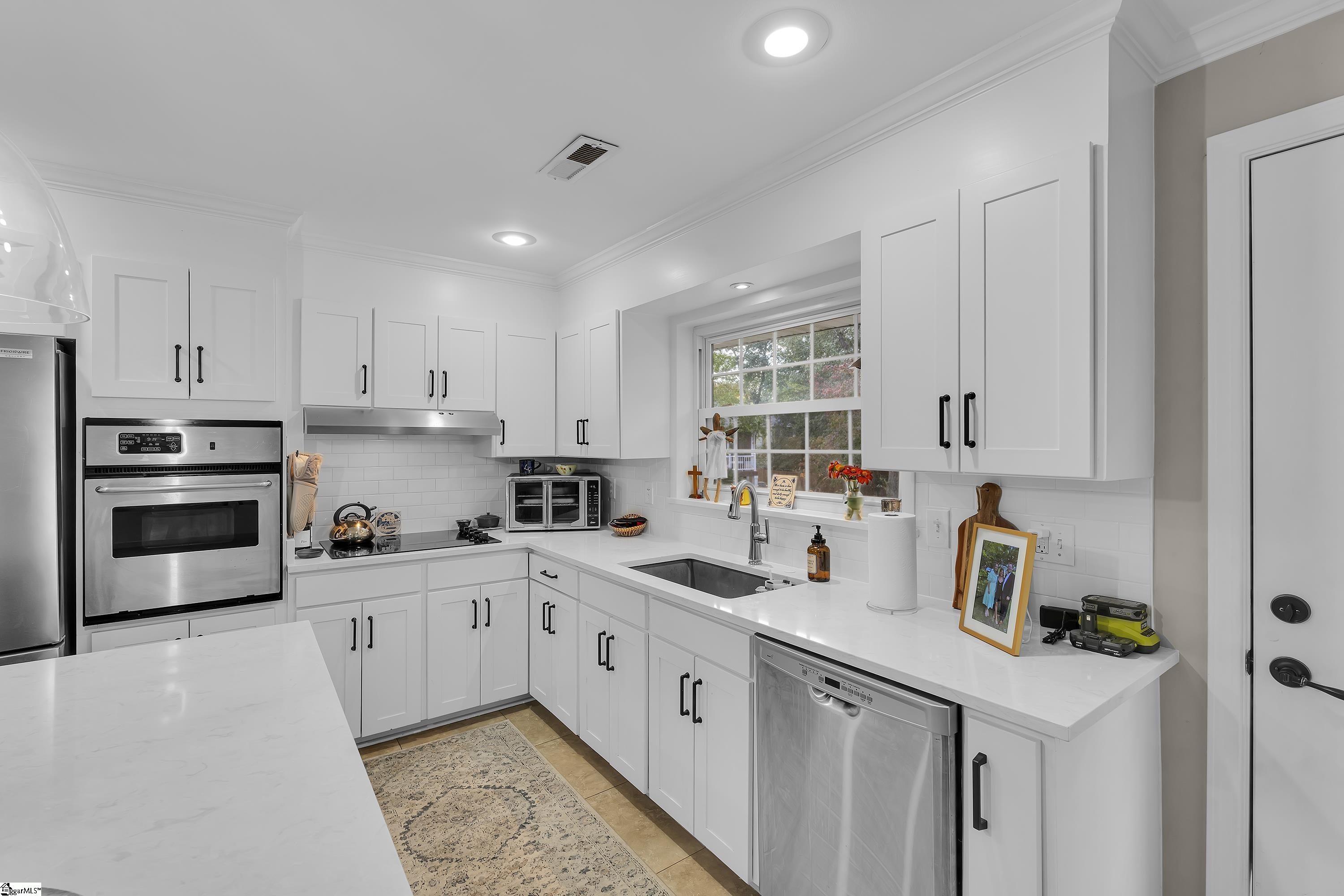 101 Rockwood Drive, Greenville