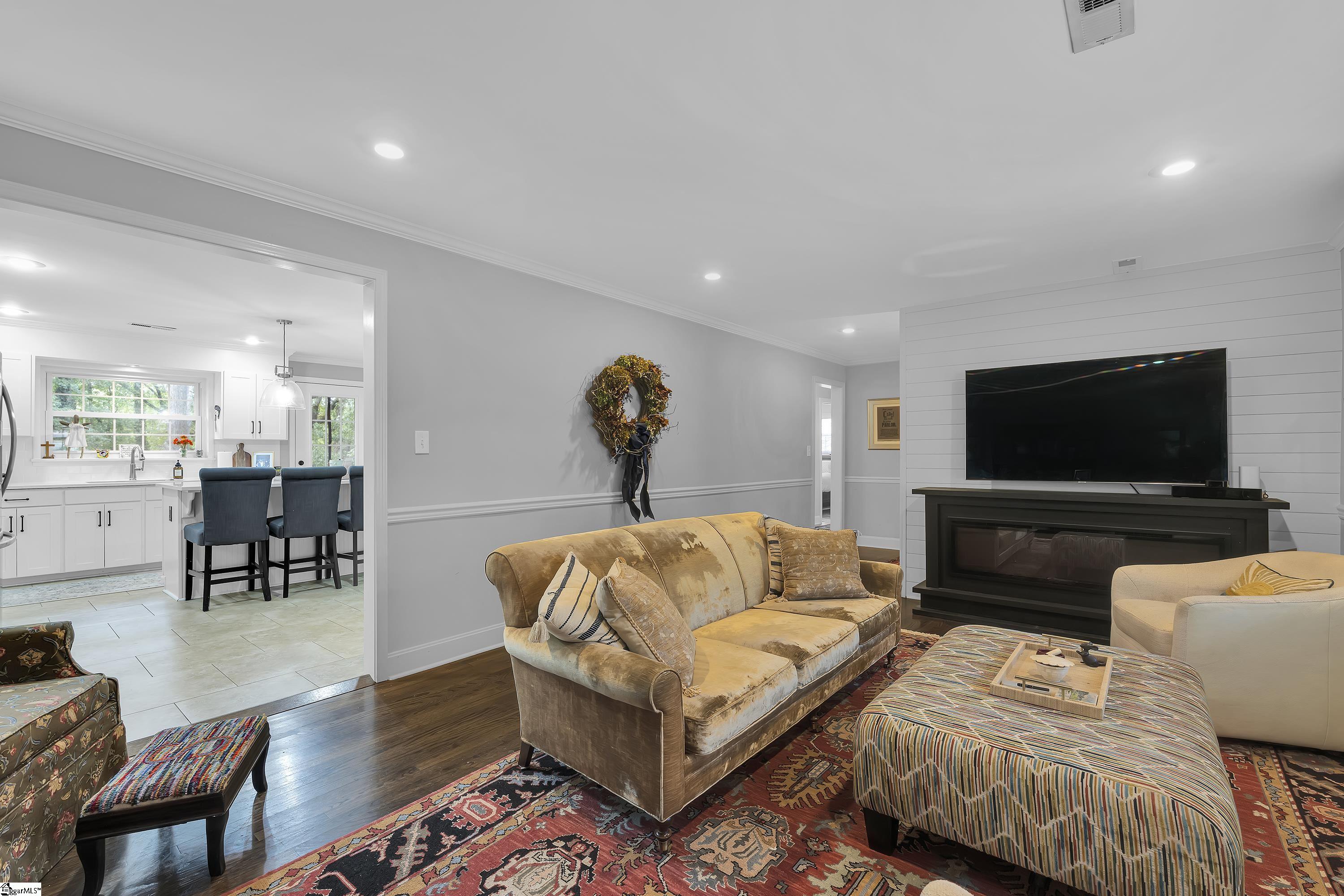 101 Rockwood Drive, Greenville