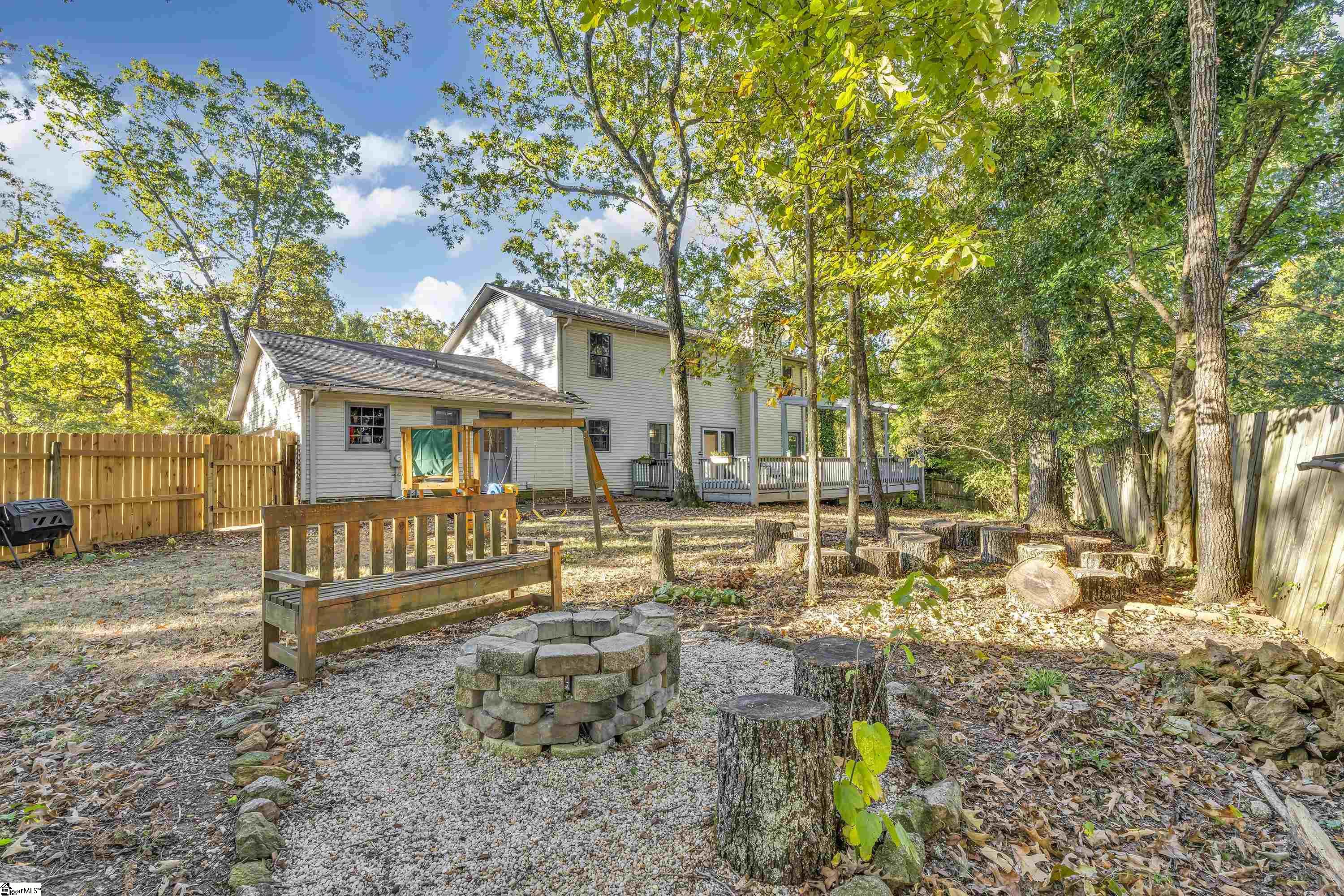 5 Edwards Mill Court, Taylors