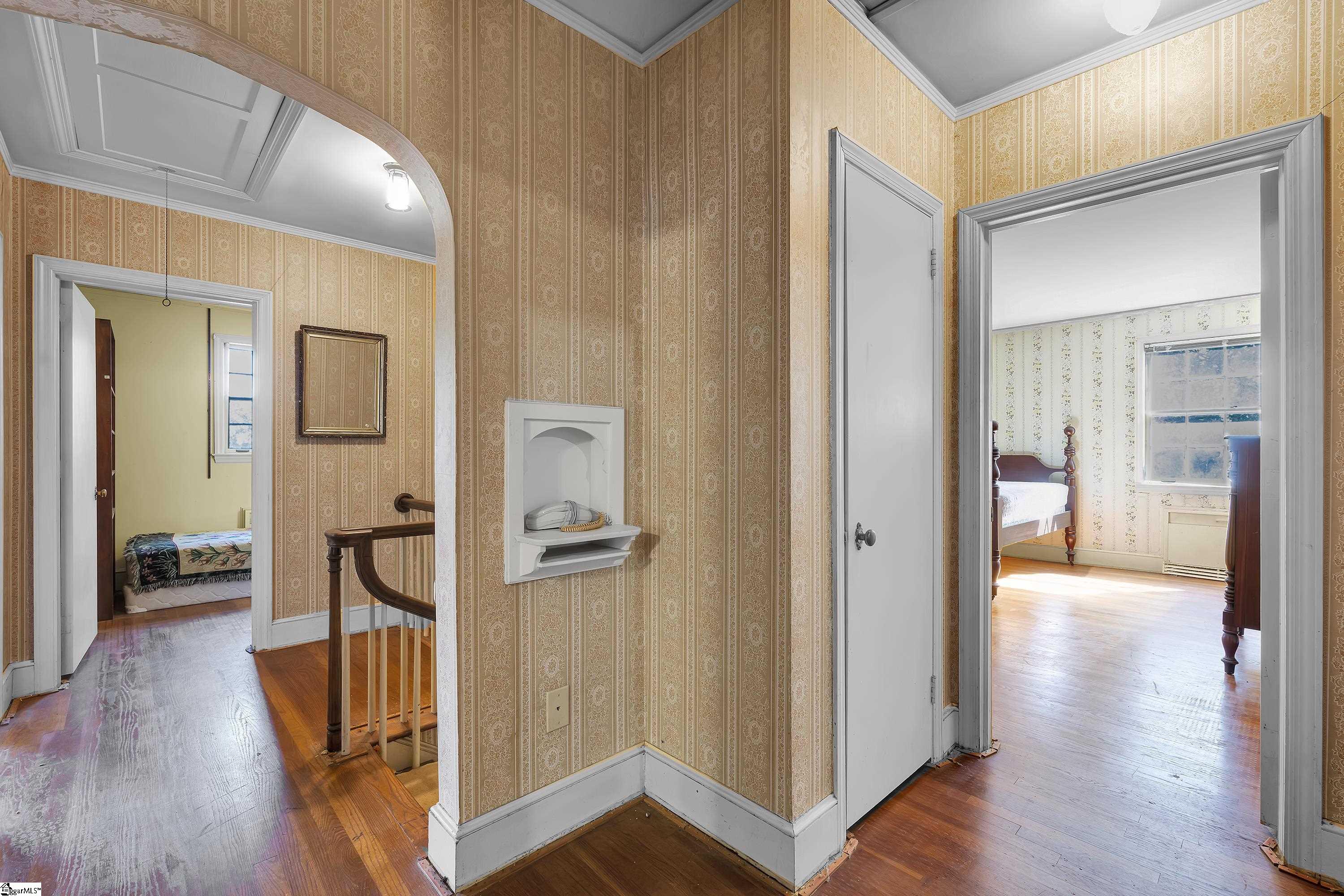 303 N B Street, Easley