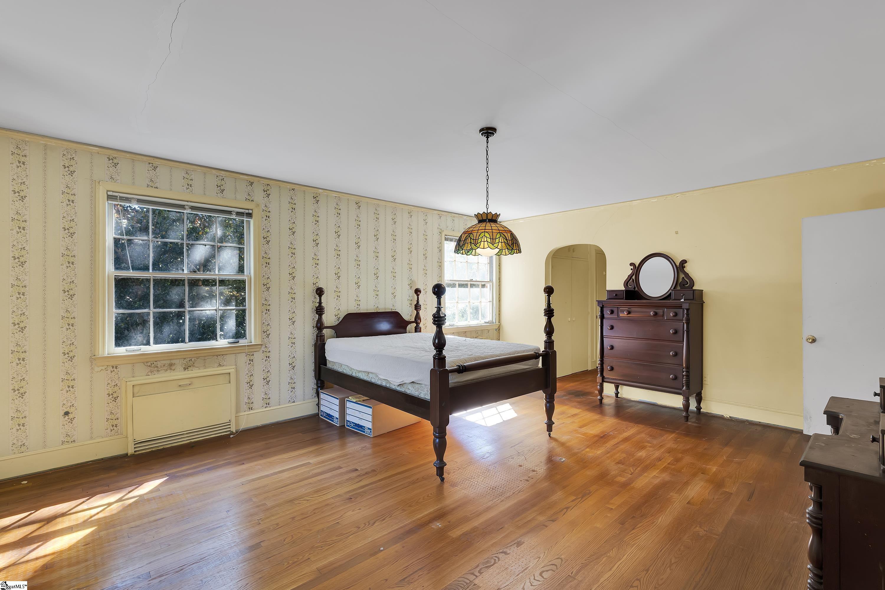 303 N B Street, Easley