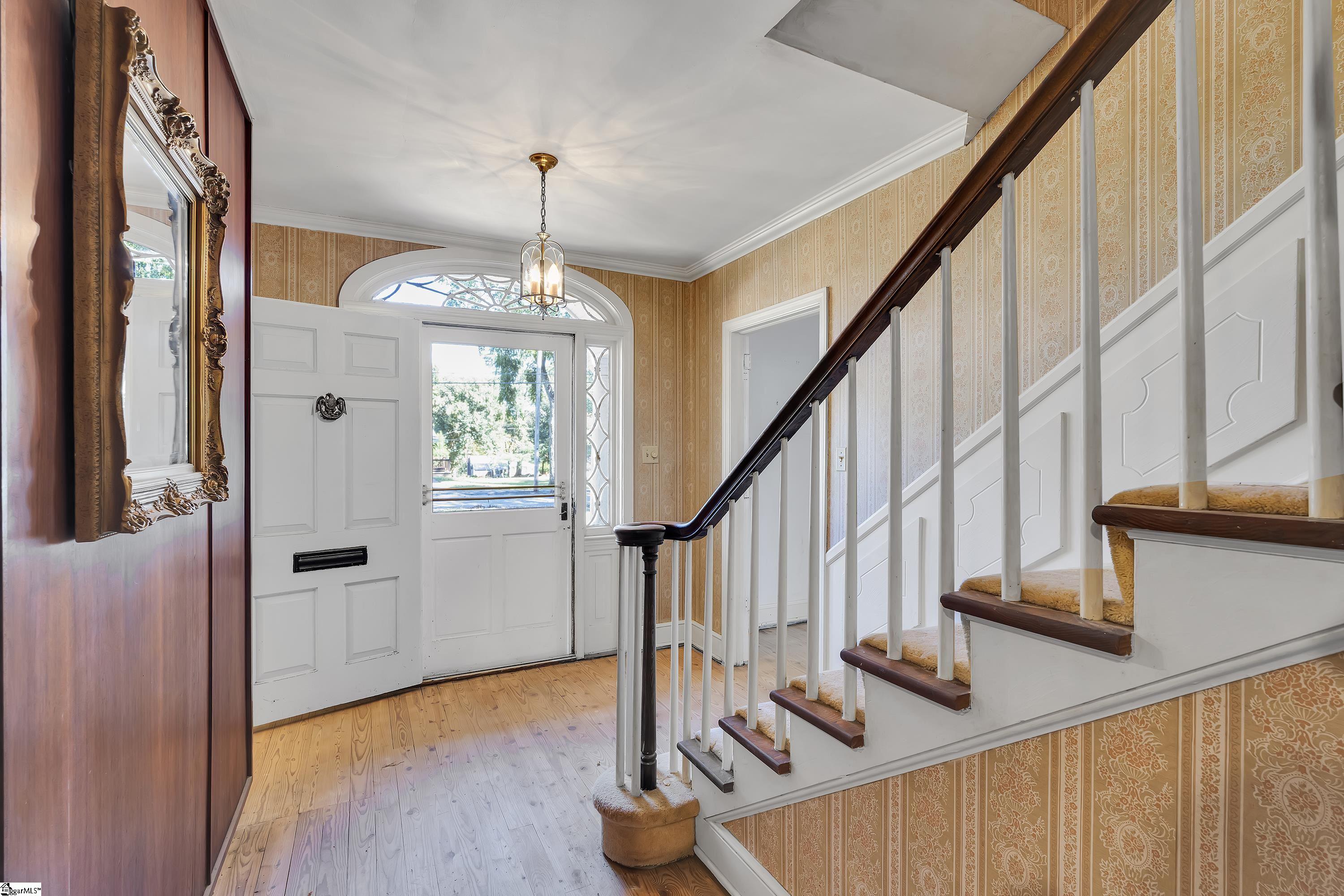 303 N B Street, Easley