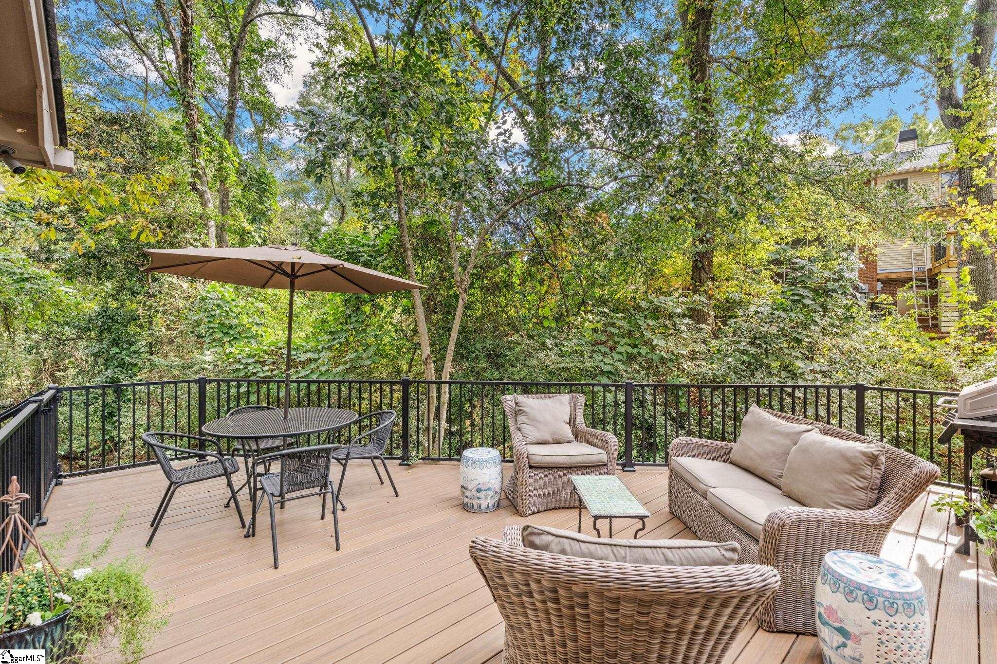 300 E Broad Street Unit 10, Greenville Unit: Unit 10