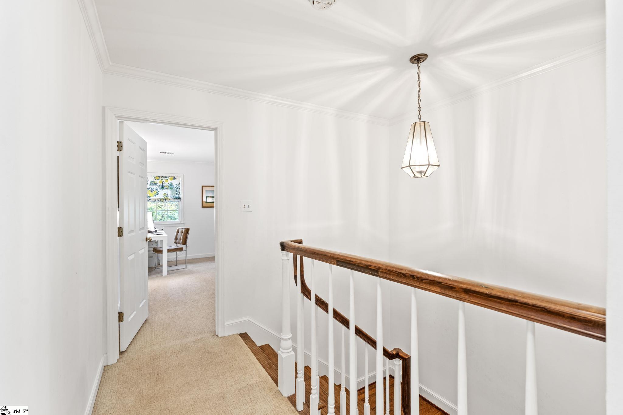 300 E Broad Street Unit 10, Greenville Unit: Unit 10