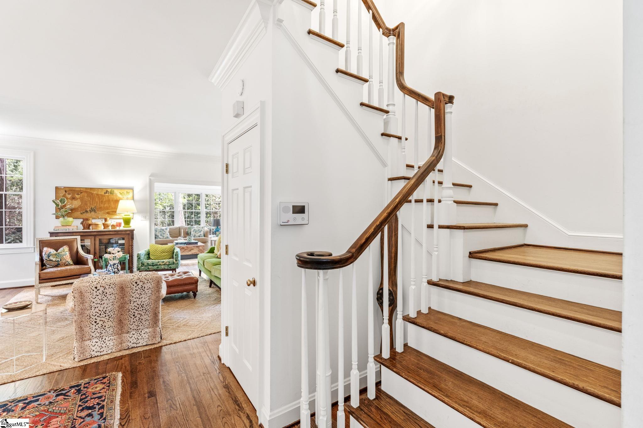 300 E Broad Street Unit 10, Greenville Unit: Unit 10